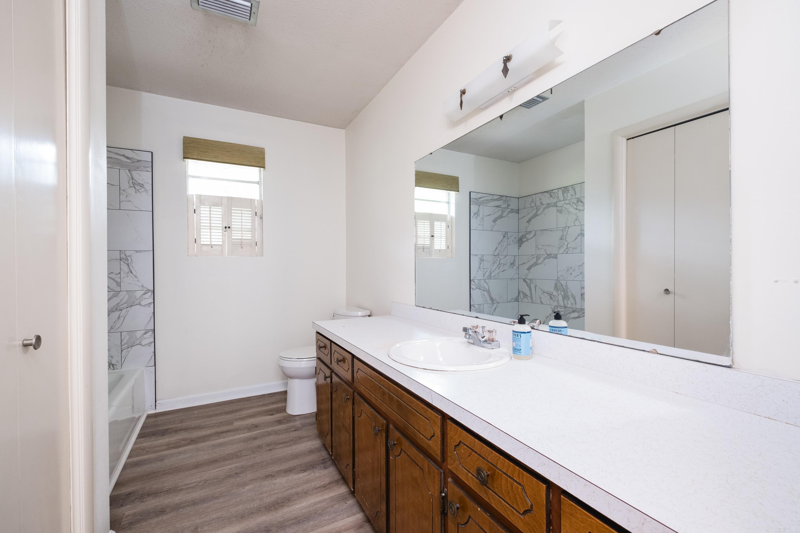 WEST GATE - Residential