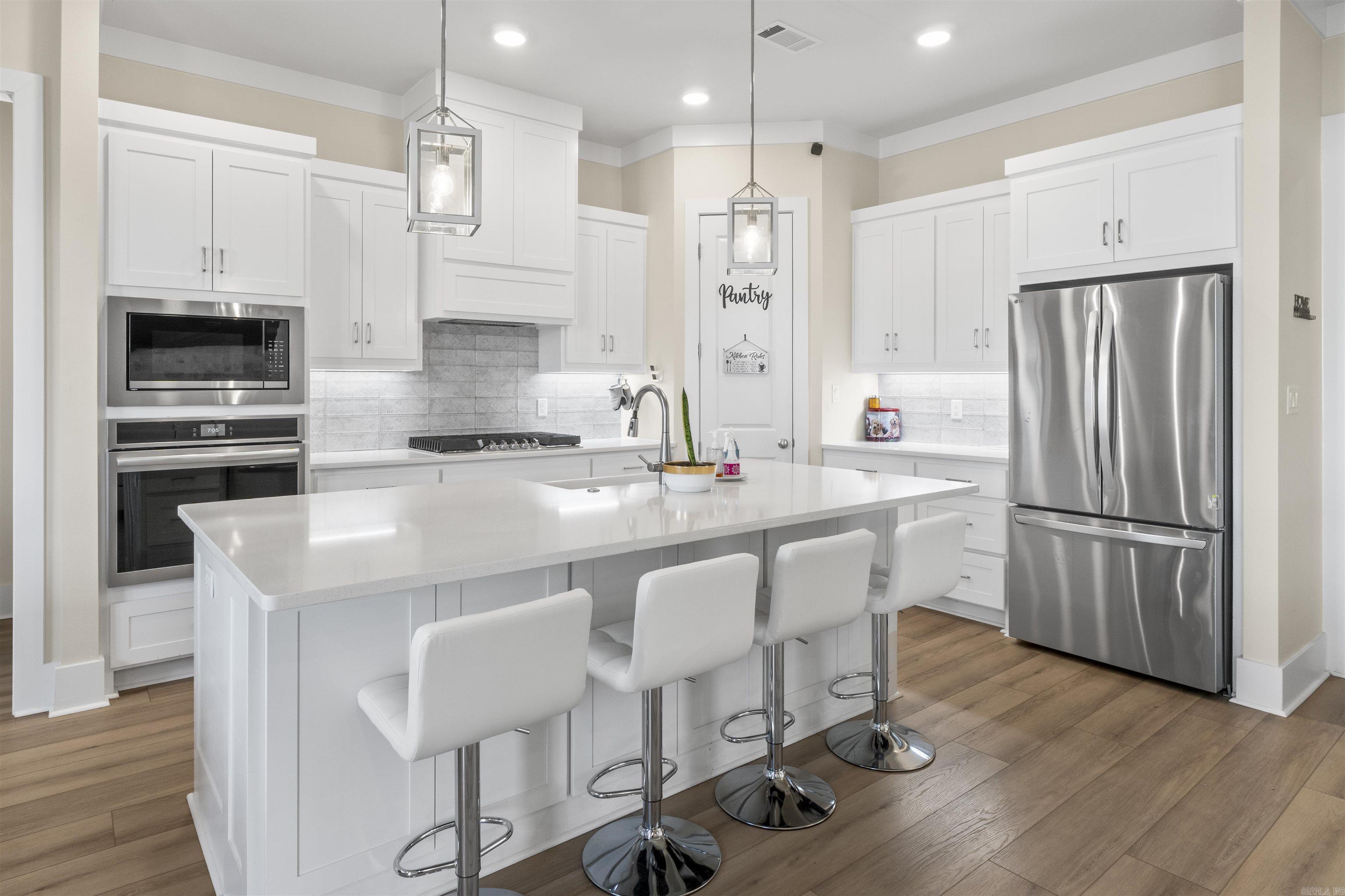 COUNTRY CLUB OF AR THE PH XXIV-B - Residential