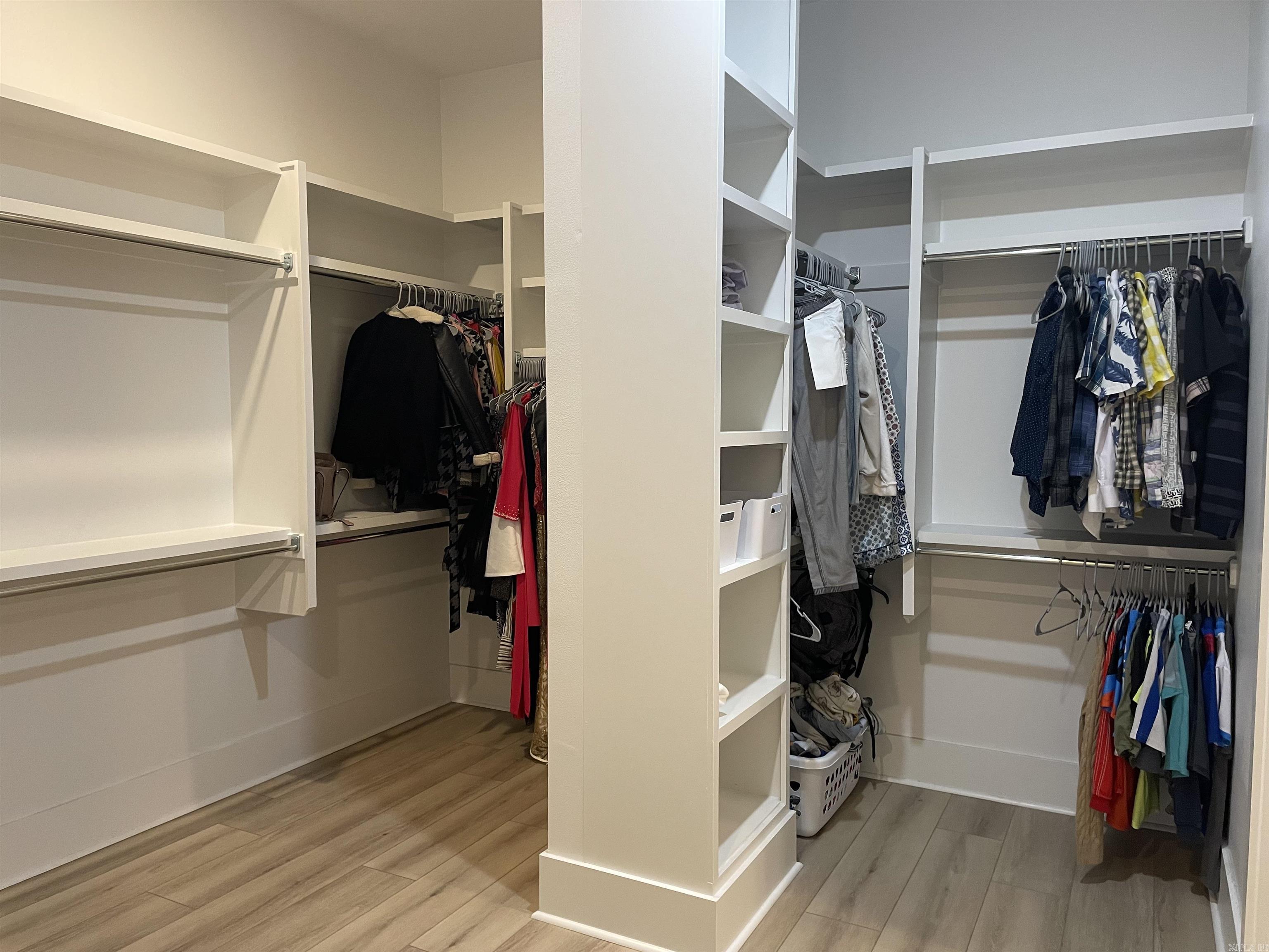 COUNTRY CLUB OF AR THE PH XXIV-B - Residential