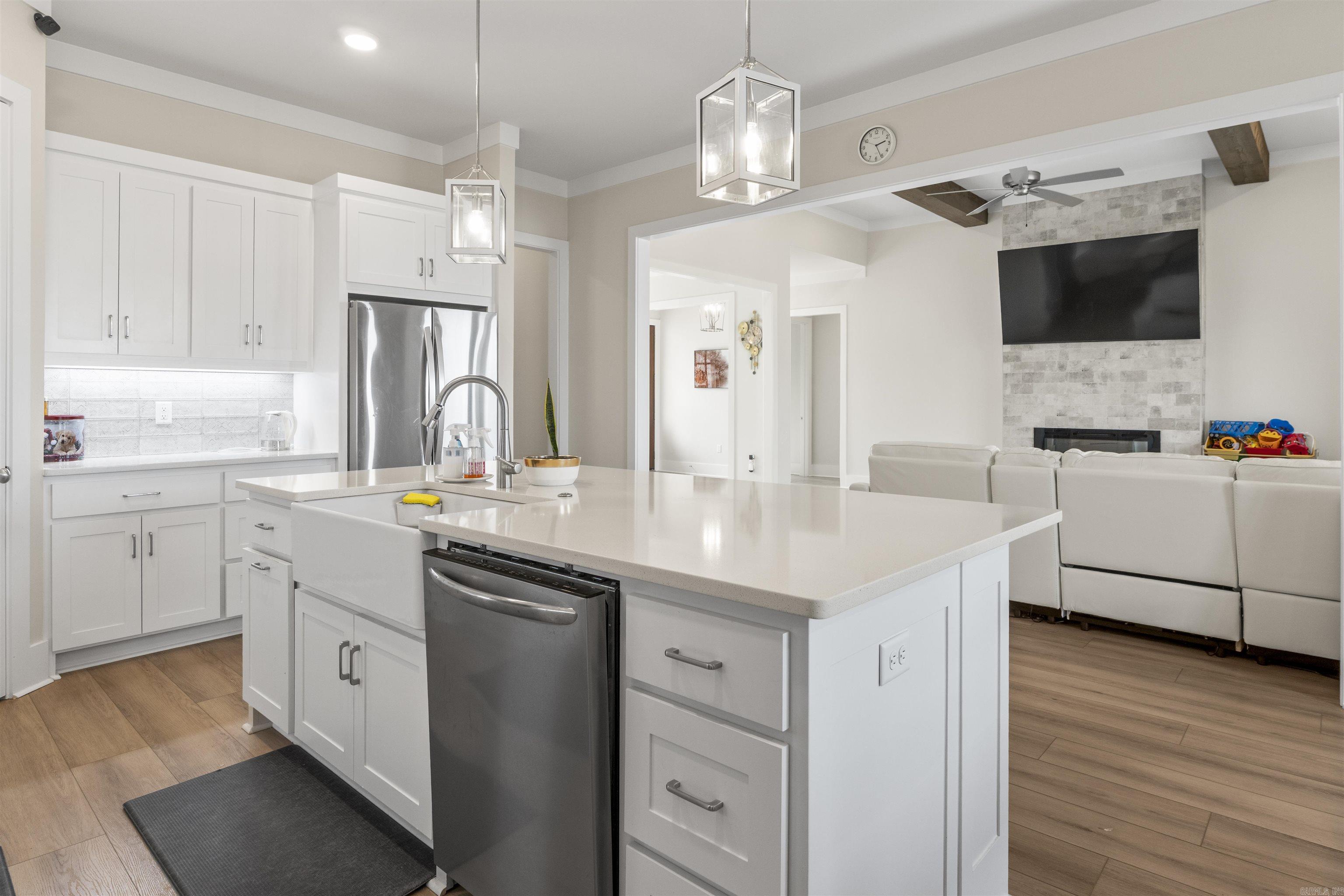 COUNTRY CLUB OF AR THE PH XXIV-B - Residential