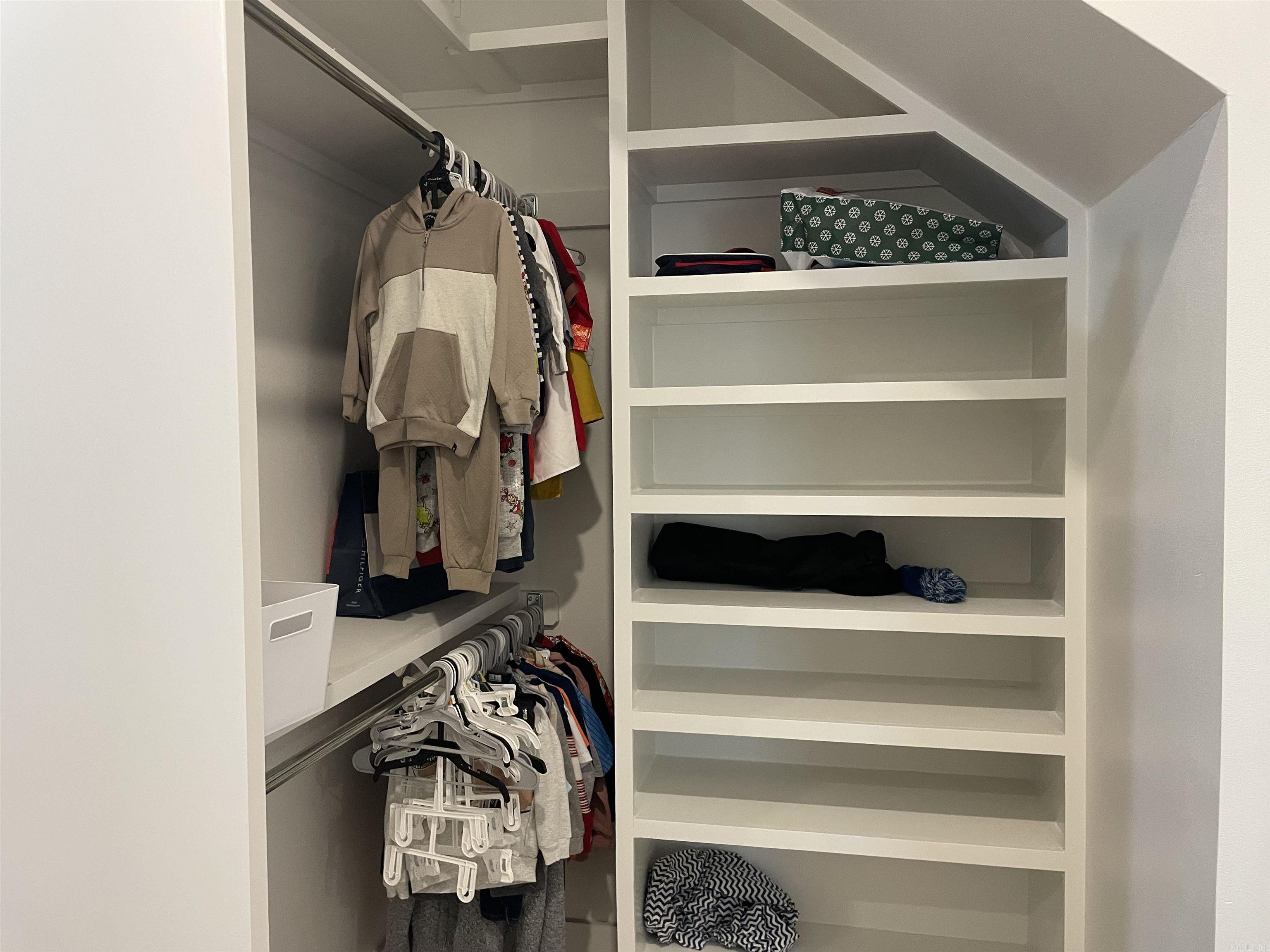 COUNTRY CLUB OF AR THE PH XXIV-B - Residential