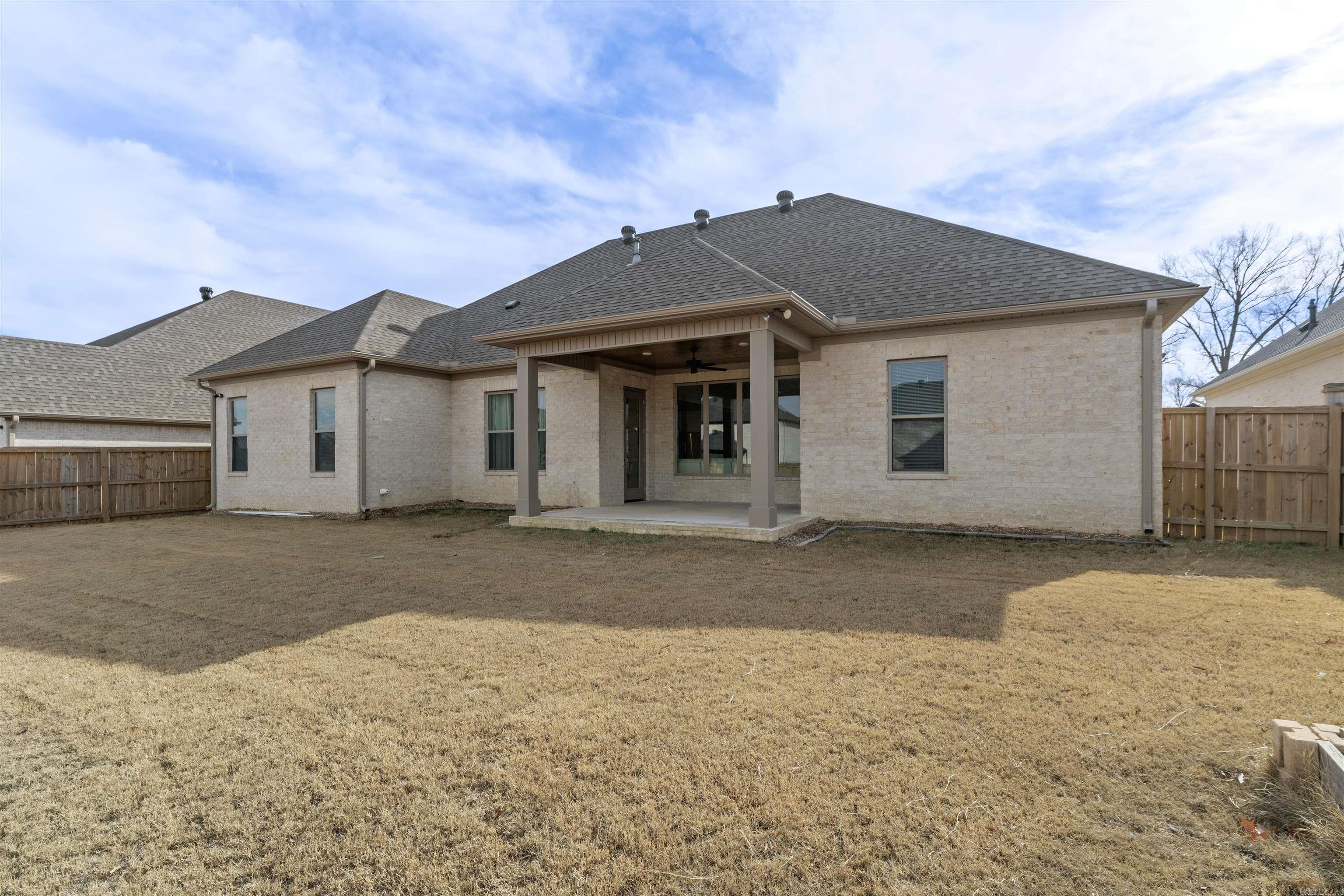 COUNTRY CLUB OF AR THE PH XXIV-B - Residential