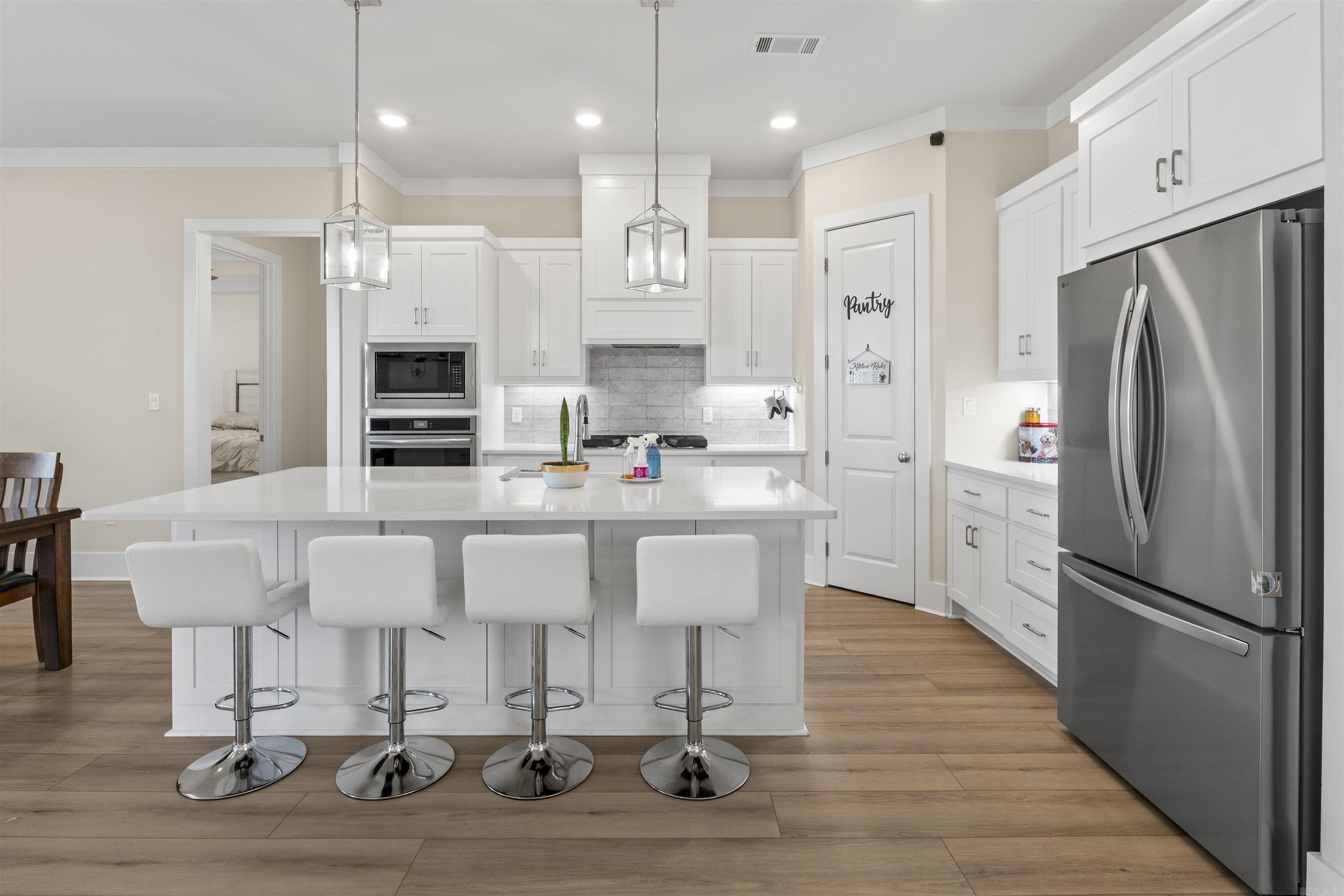 COUNTRY CLUB OF AR THE PH XXIV-B - Residential