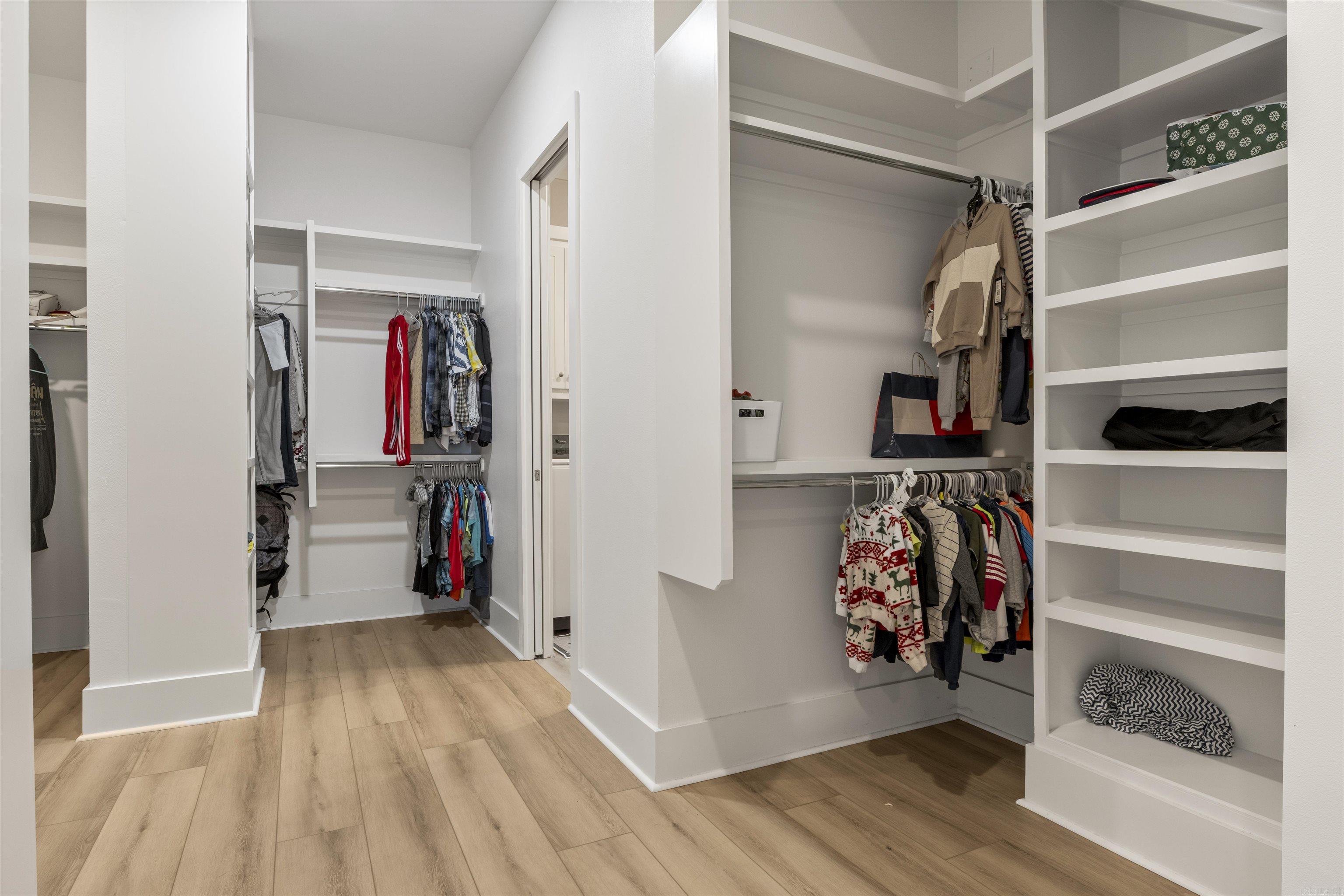 COUNTRY CLUB OF AR THE PH XXIV-B - Residential