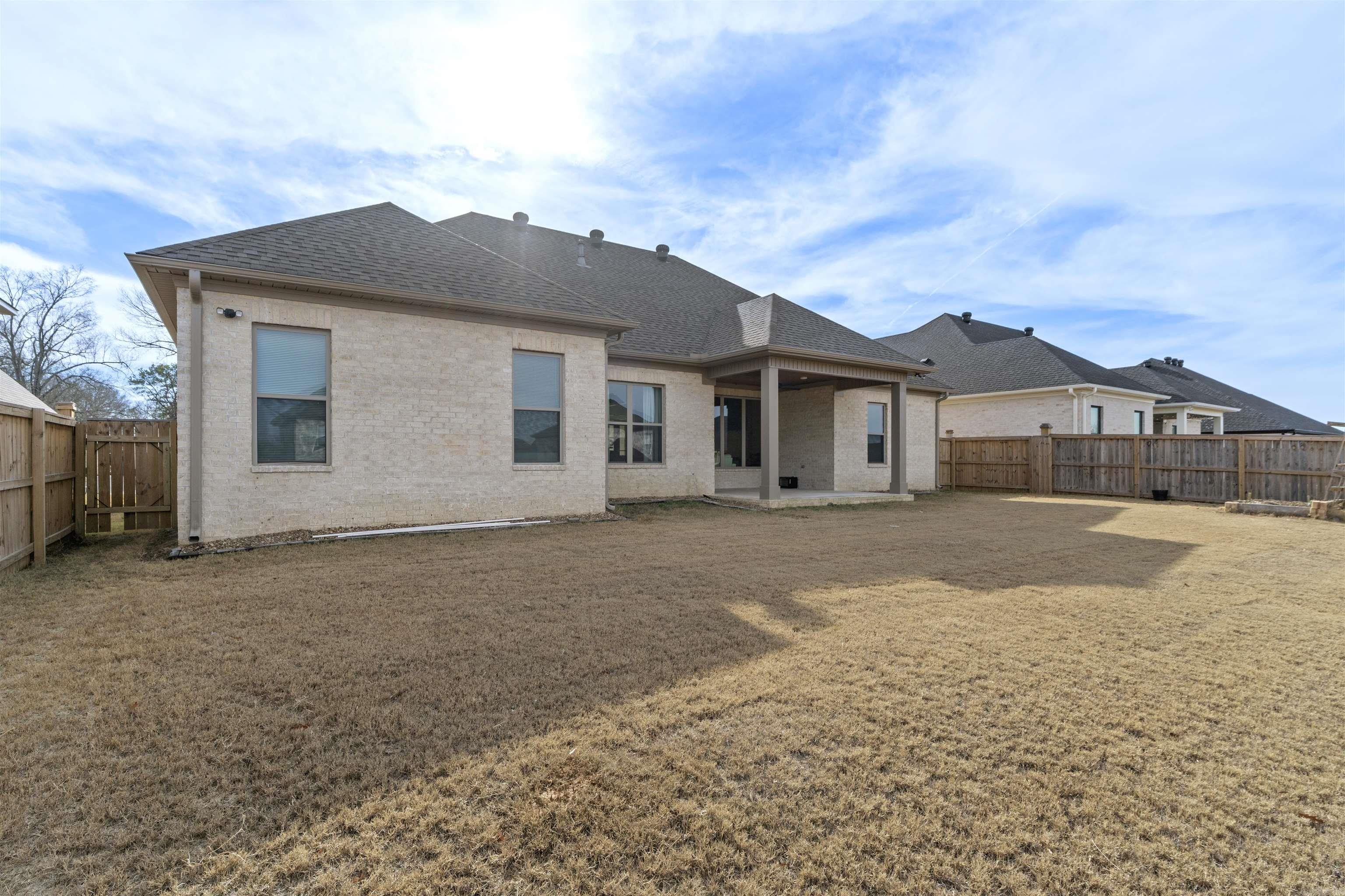 COUNTRY CLUB OF AR THE PH XXIV-B - Residential