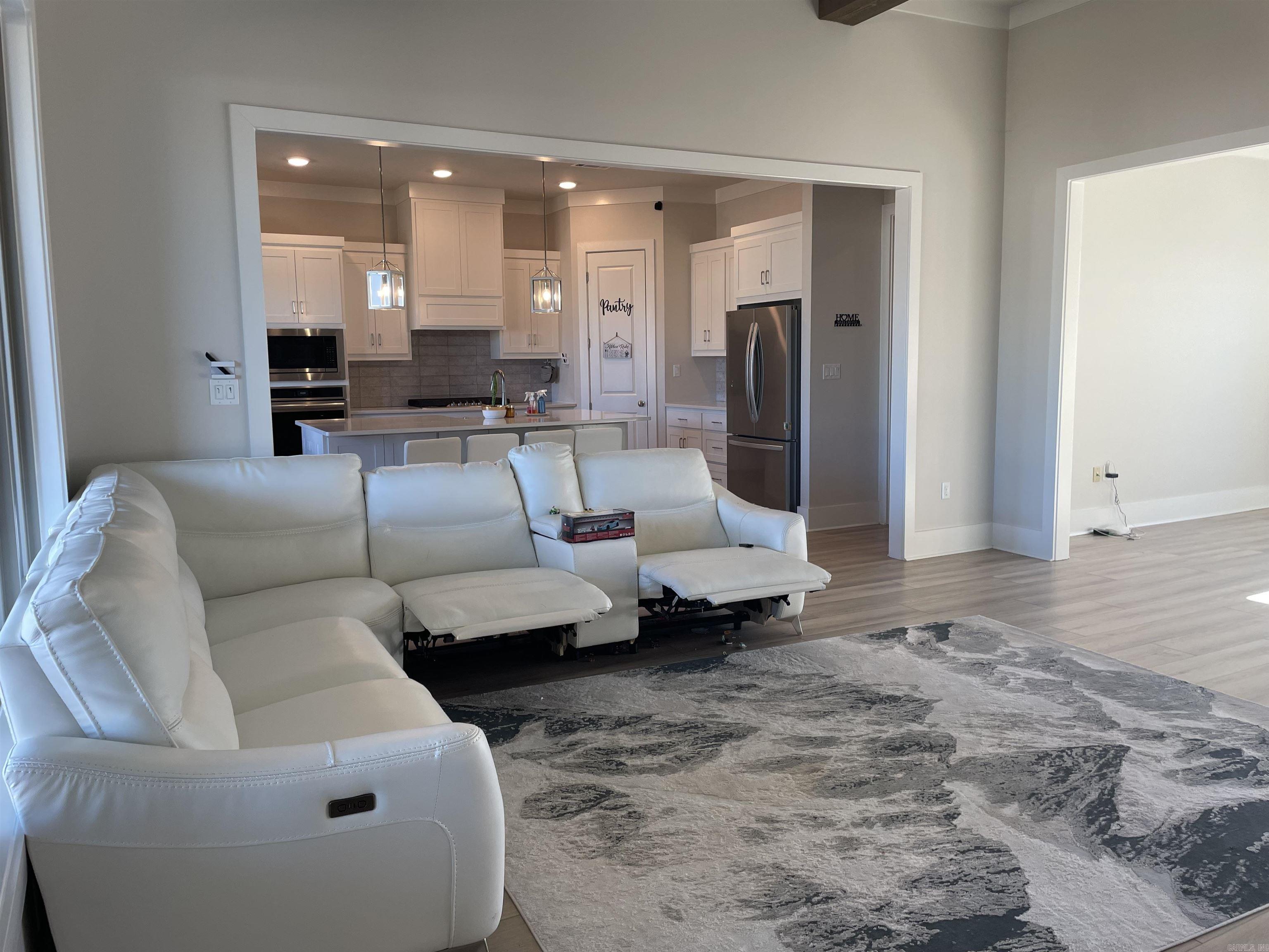 COUNTRY CLUB OF AR THE PH XXIV-B - Residential