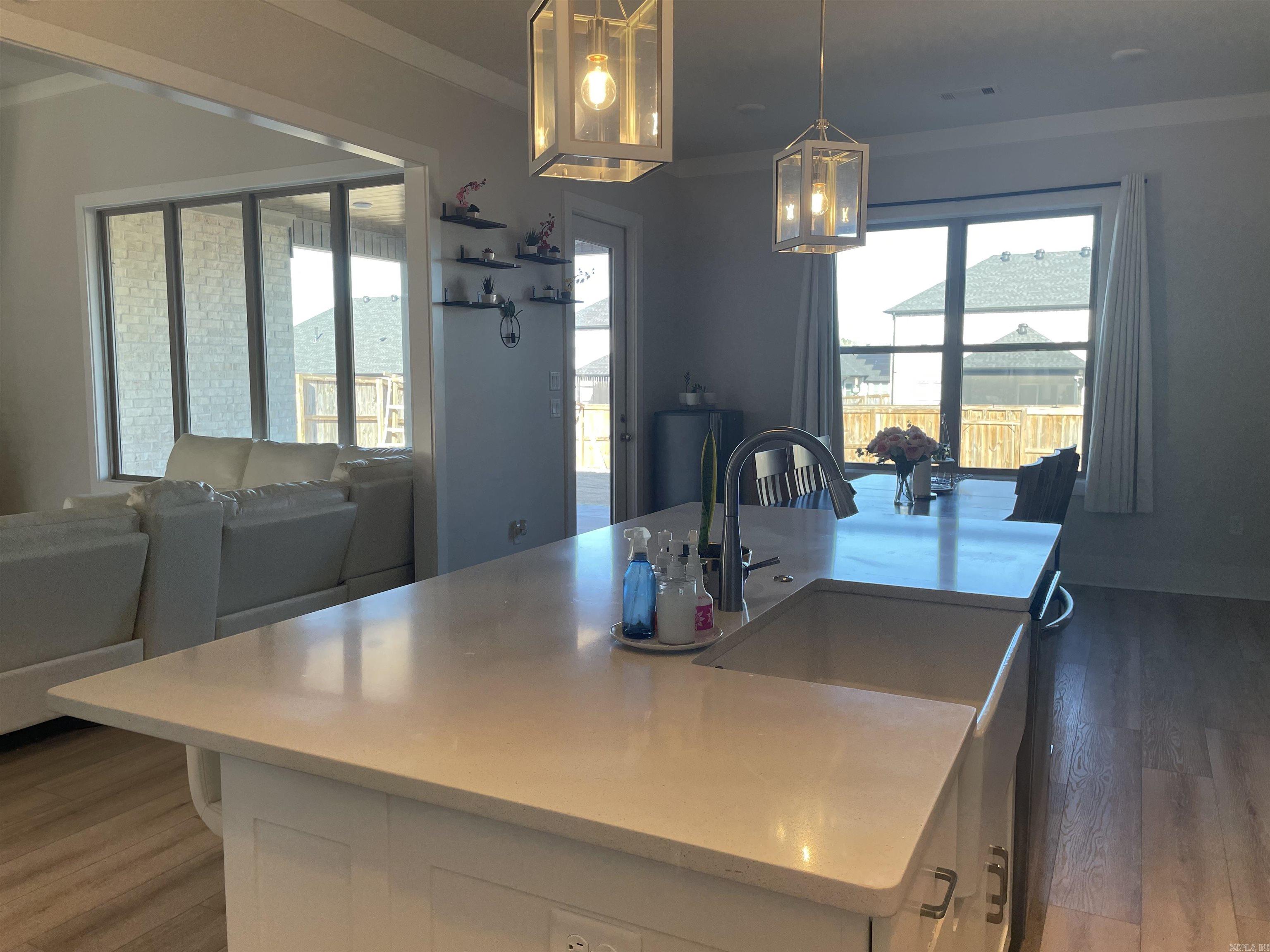 COUNTRY CLUB OF AR THE PH XXIV-B - Residential