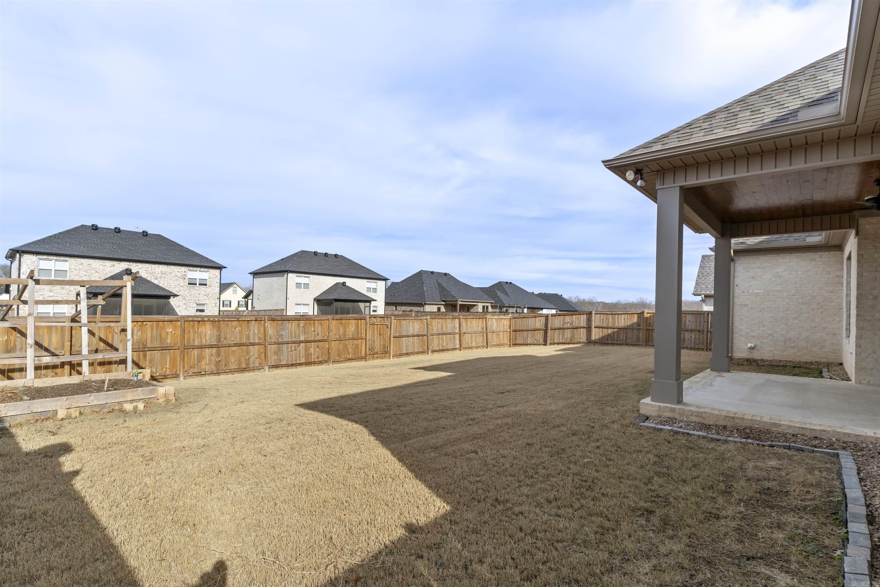 COUNTRY CLUB OF AR THE PH XXIV-B - Residential