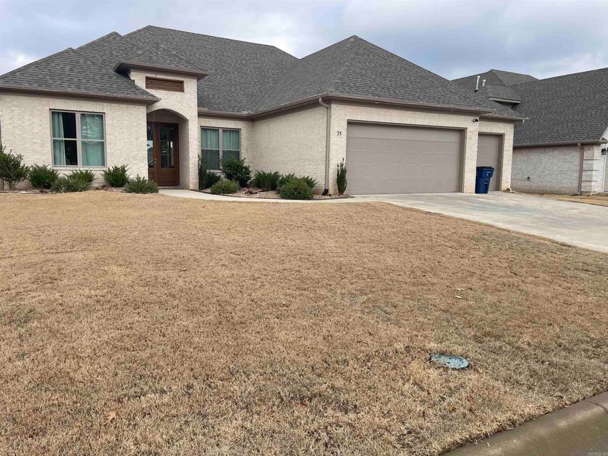 Beautiful house only 2 years old.  Very spacious and open.  Split floor plan with primary bedroom and closet to make this is your home.   Breathtaking high ceiling throughout.  The builder put so many extra touches on this level lot house with double front door. Covered patio with extraordinary large fence yard. A must see.