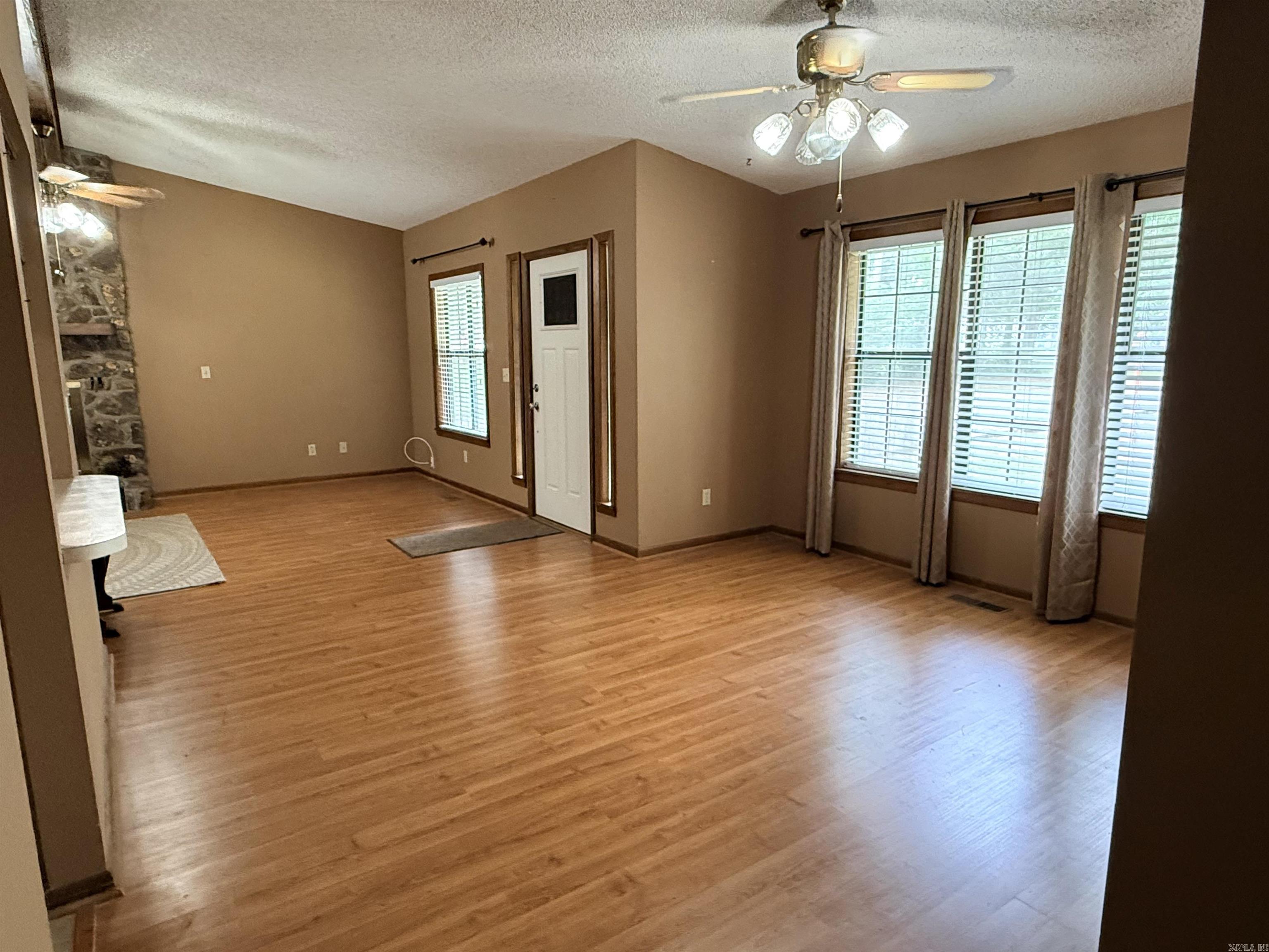 BAYWOOD - Residential