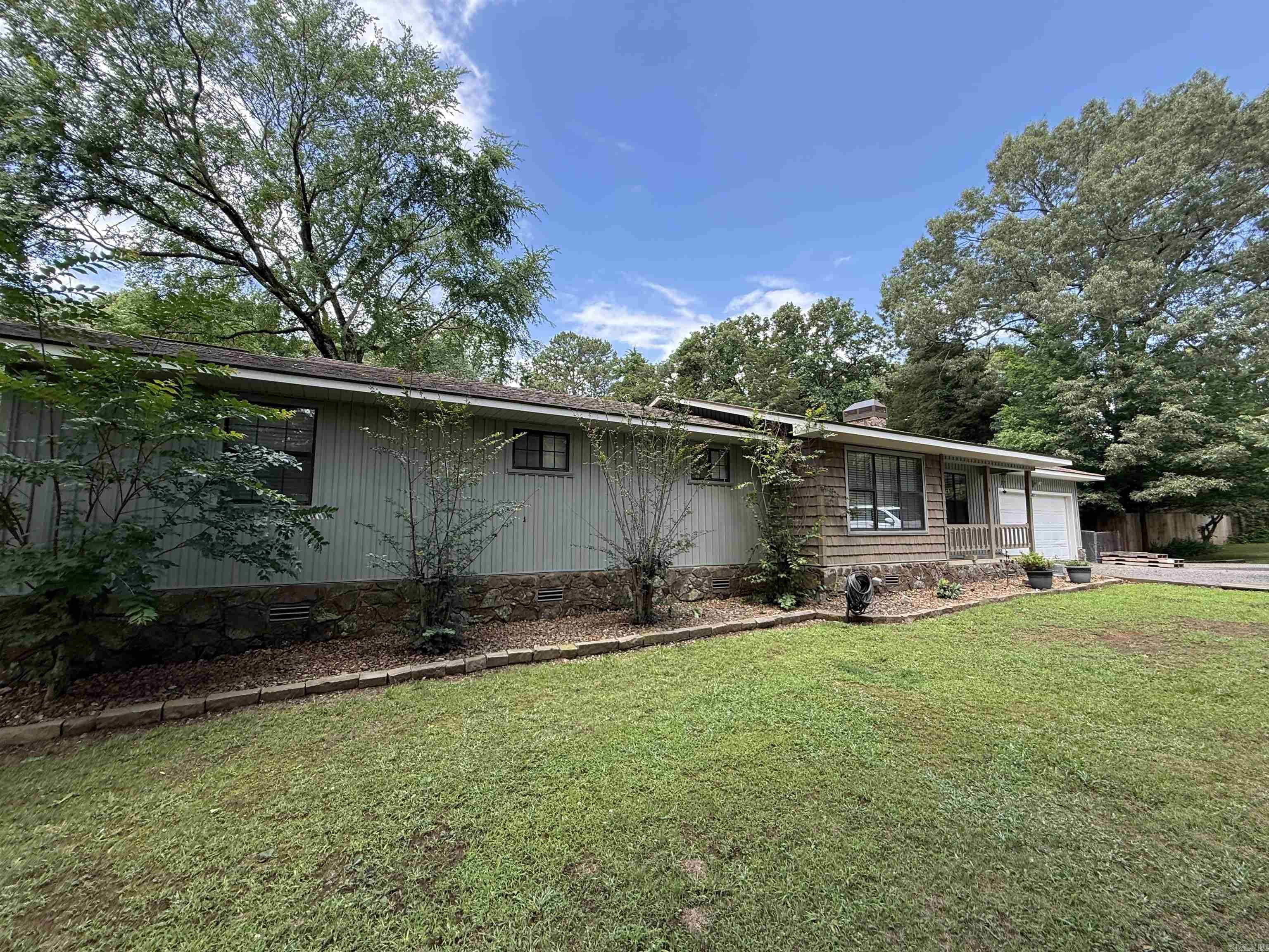 BAYWOOD - Residential