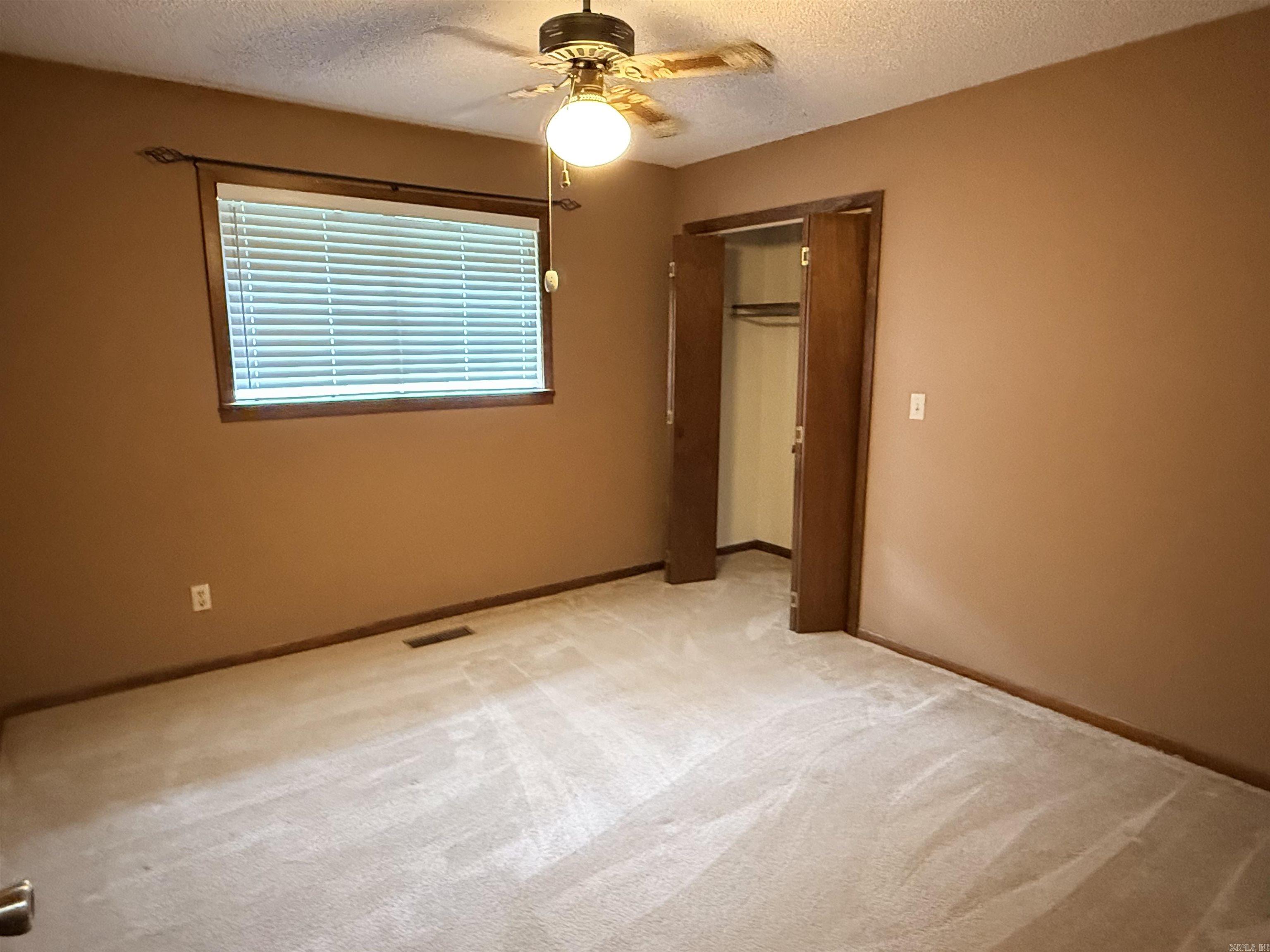 BAYWOOD - Residential