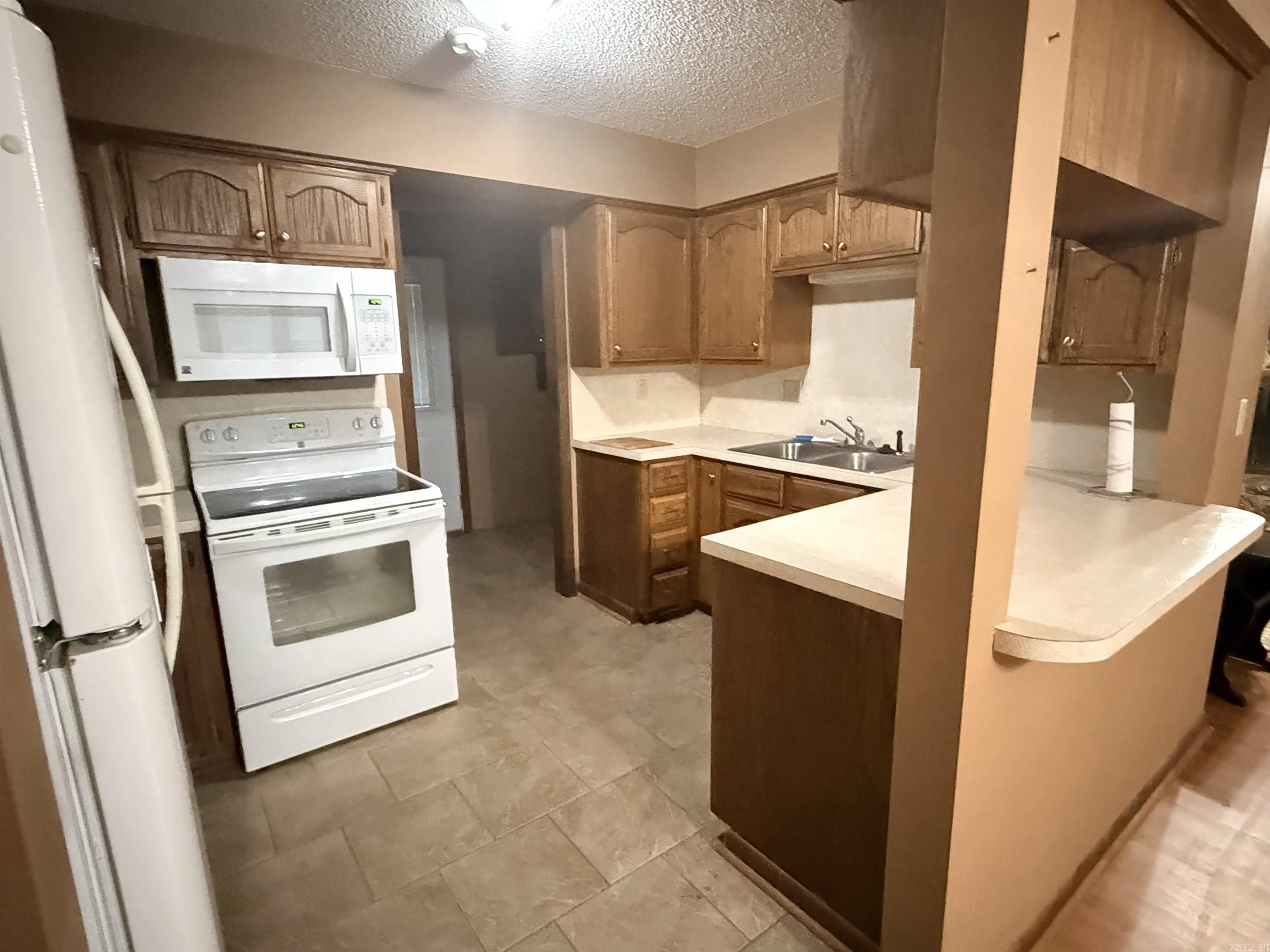 BAYWOOD - Residential