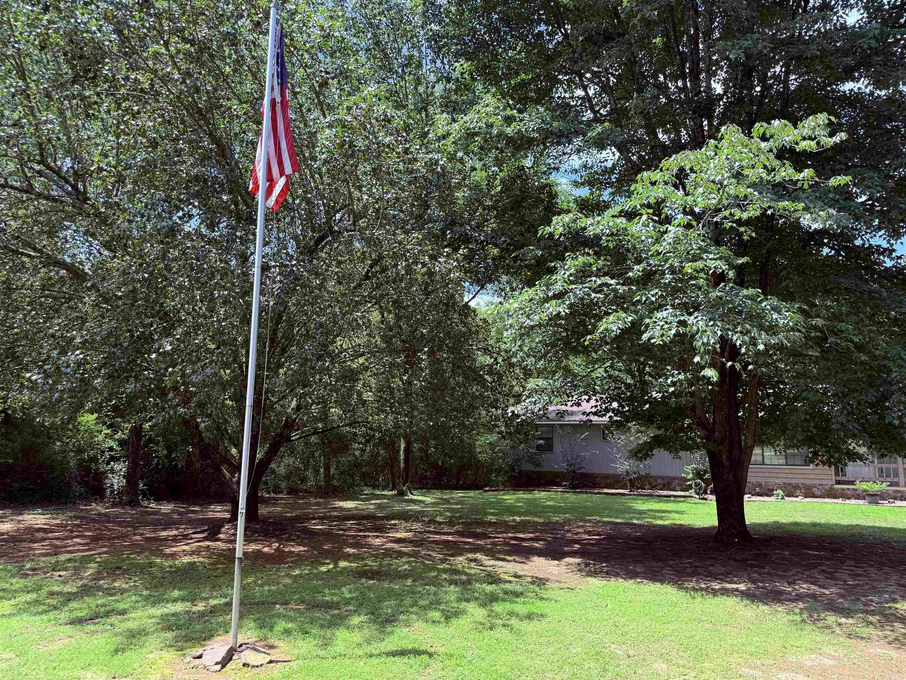 BAYWOOD - Residential