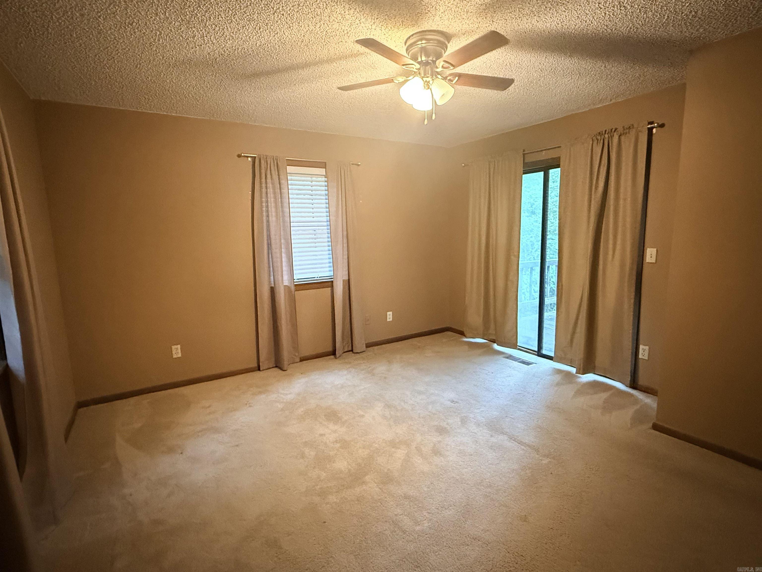 BAYWOOD - Residential