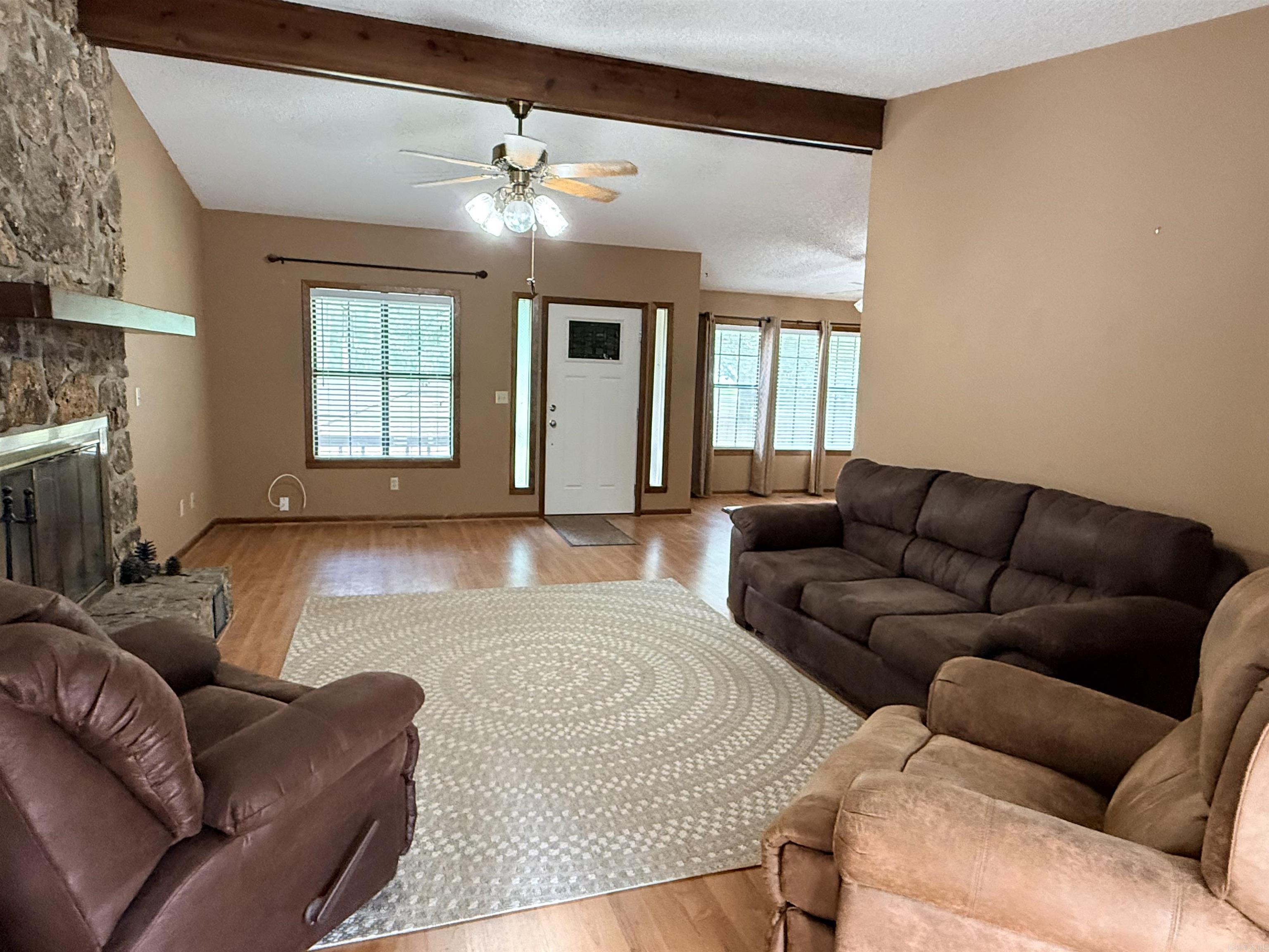 BAYWOOD - Residential
