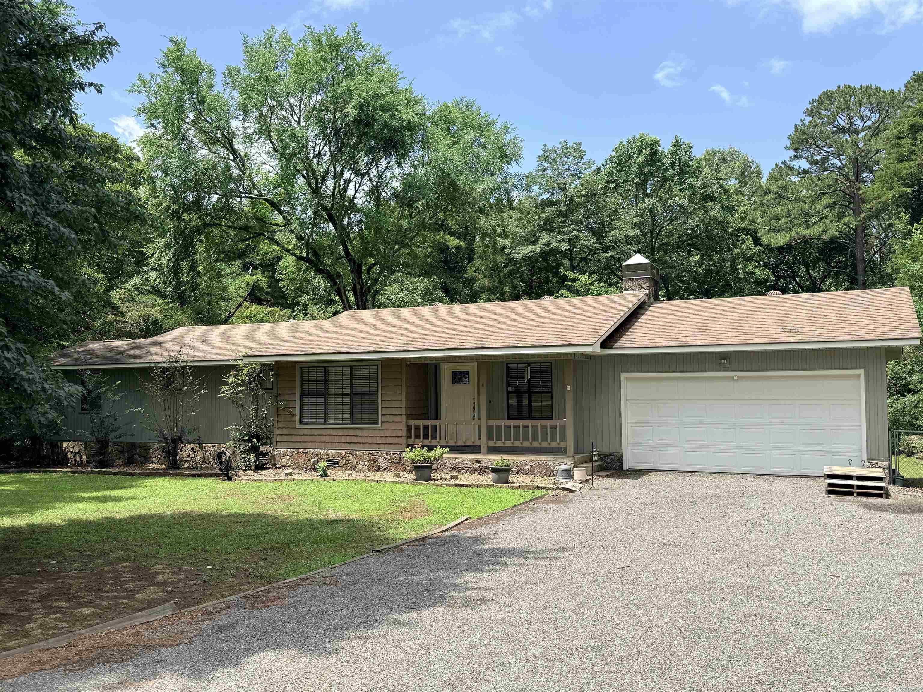 BAYWOOD - Residential