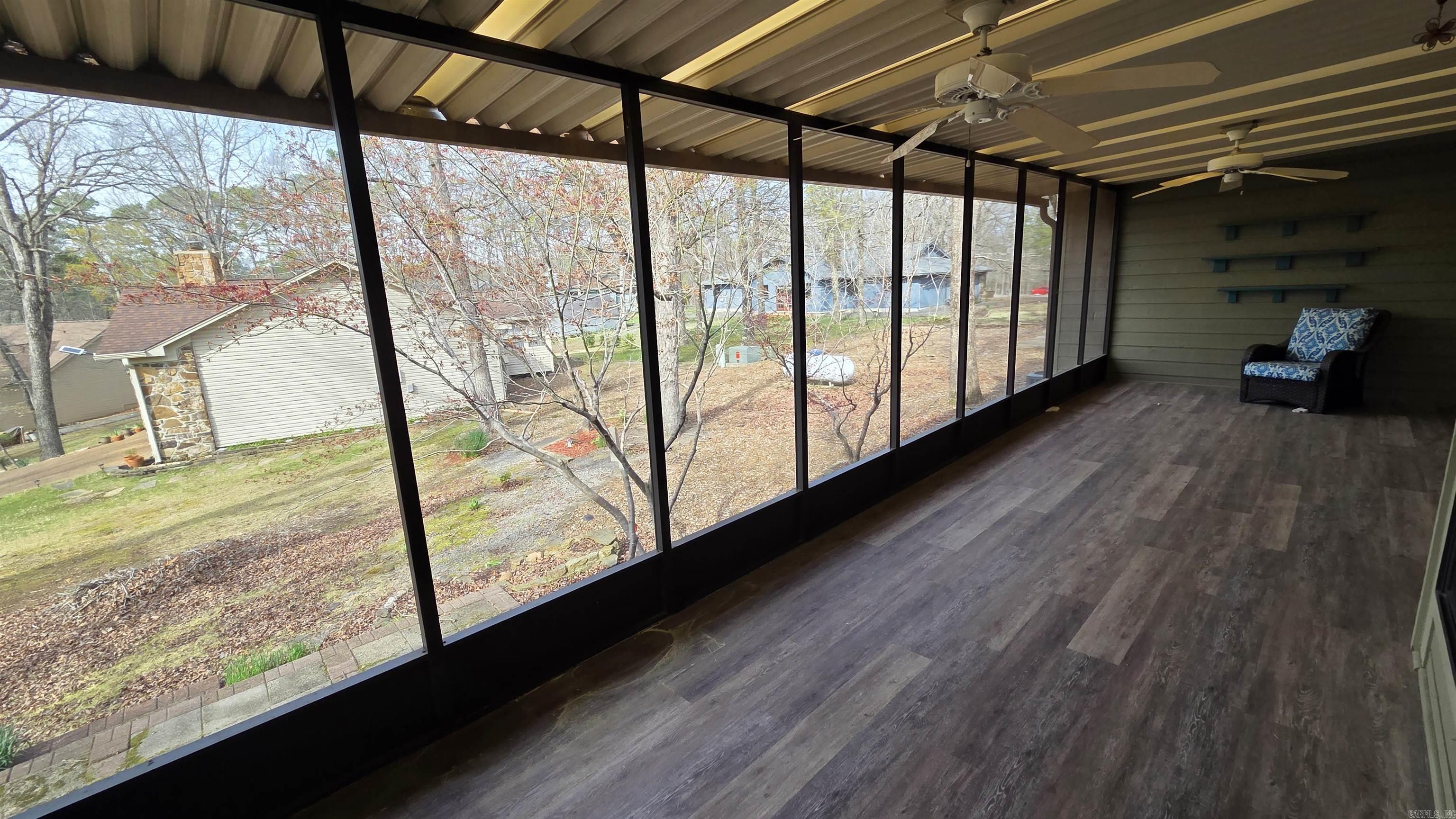 CASTLE RIDGE - Residential