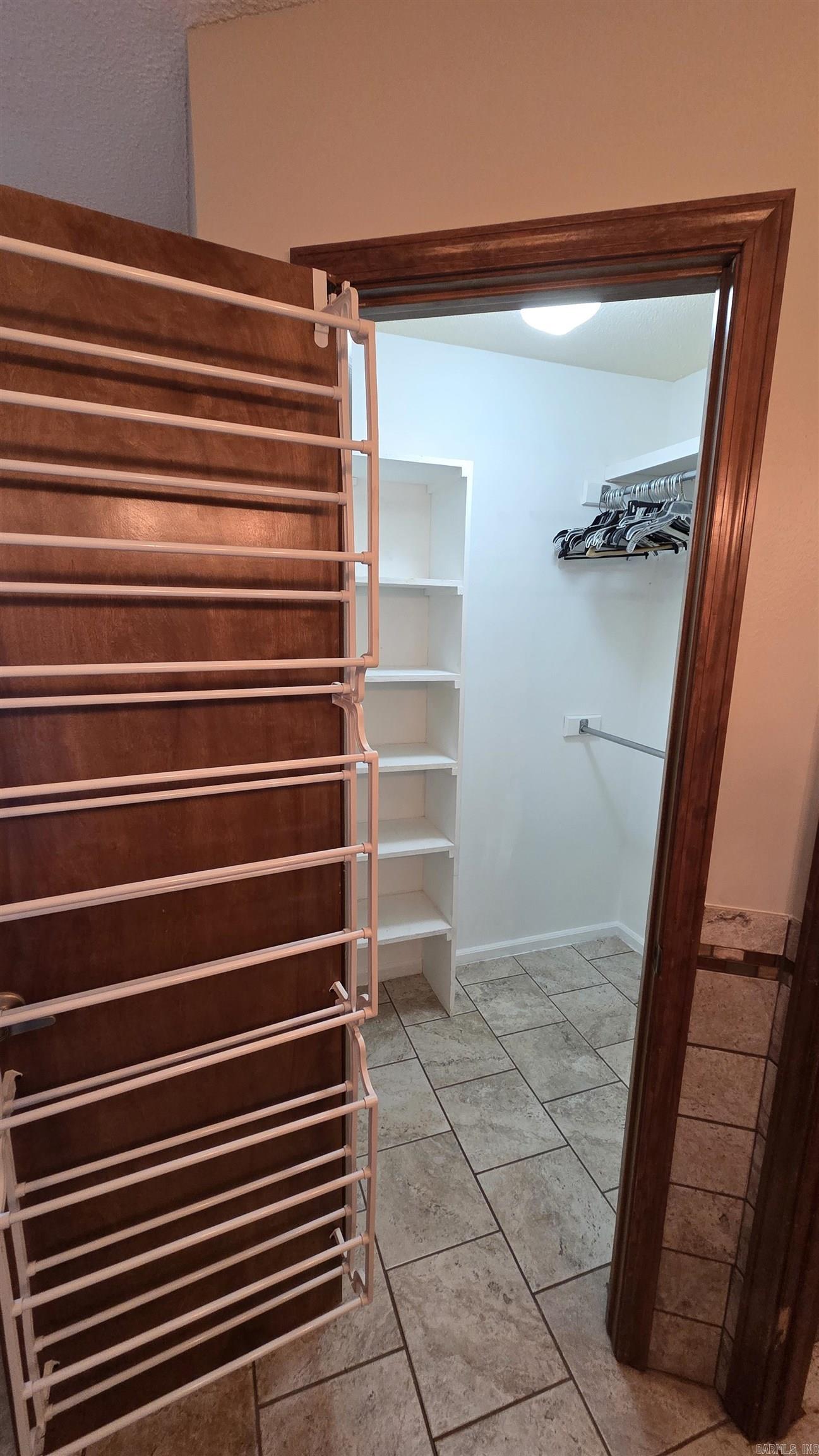 CASTLE RIDGE - Residential