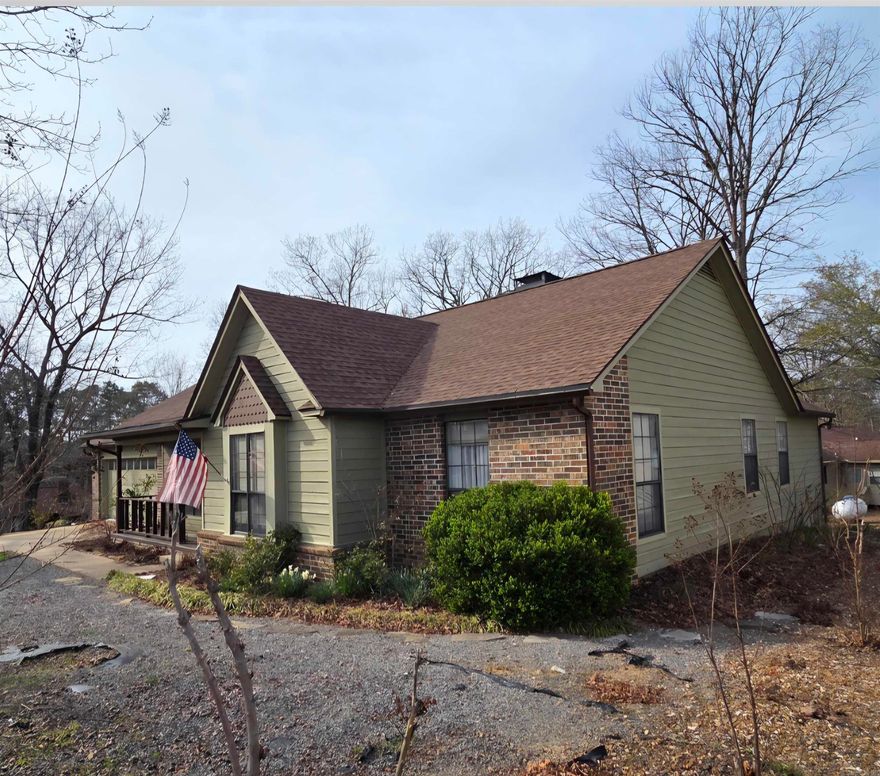 Welcome to market this beautifully updated 3 bedroom, 2 bath home located on a desirable corner lot in Fairfield Bay! This home has seen numerous updates, including granite countertops installed in 2019, new stainless steel appliances, and new laminate flooring throughout. Enjoy outdoor living on the screened-in porch overlooking beautifully maintained landscaping. The exterior was freshly painted in 2021 along with a new roof, plus new HVAC for peace of mind. Interior updates include new sink faucets, toilets, and fixtures in 2021, with freshly painted cabinets completed in 2025. This move-in-ready home offers both style and functionality in a great location. Take advantage of all Fairfield Bay amenities including golf courses, pools, trails, marina access, and more. Perfect as a full-time residence, vacation home, or investment opportunity!