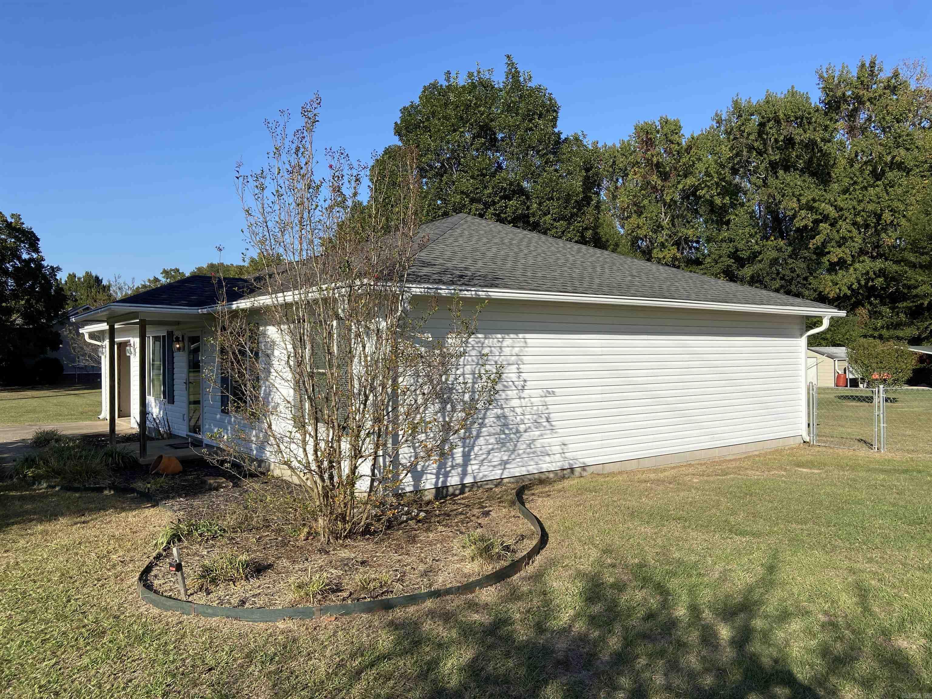 PEARL STONE ESTATES - Residential