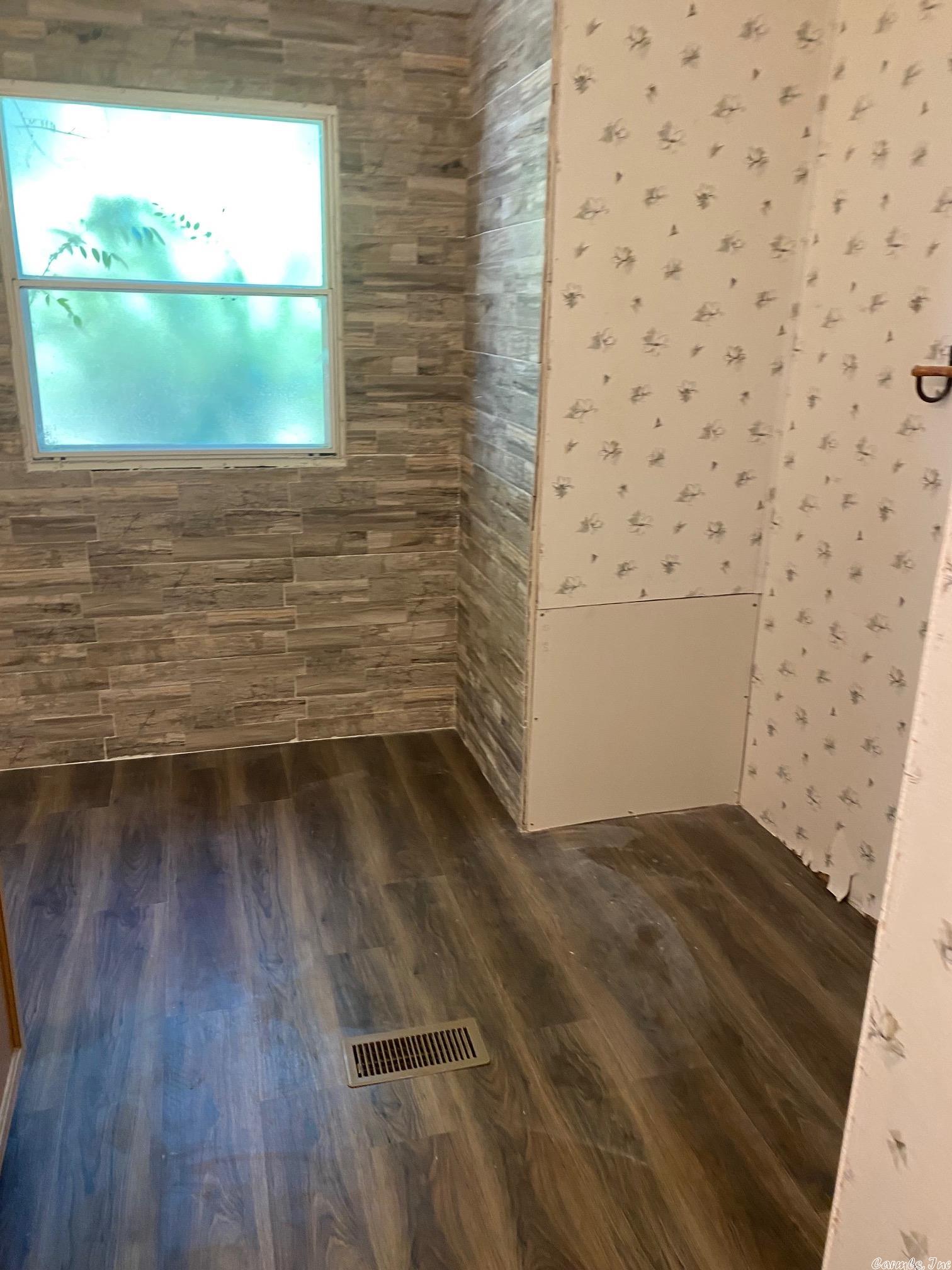 MCRAE ESTATES - Residential