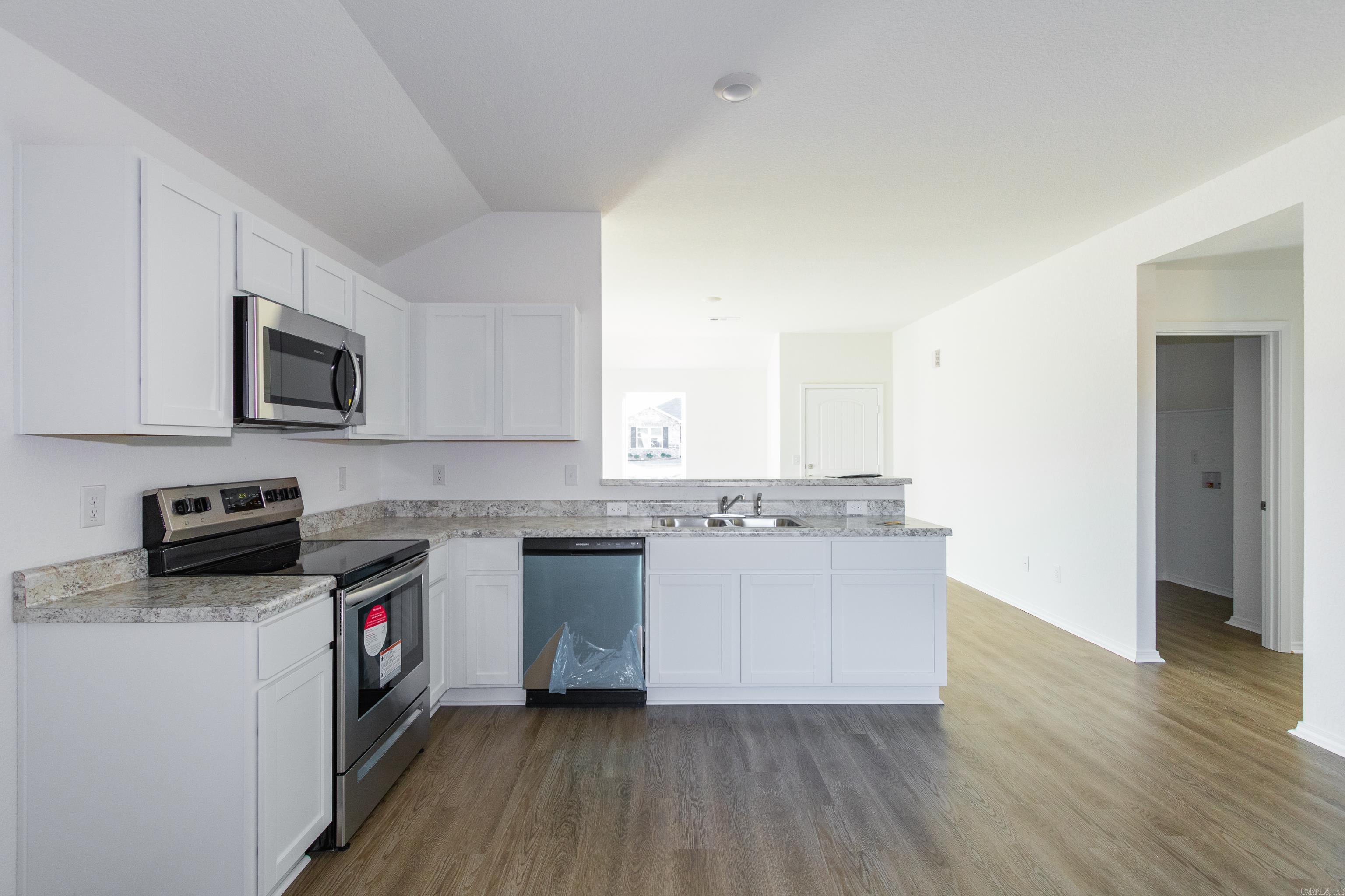 STAGECOACH MEADOWS - Residential