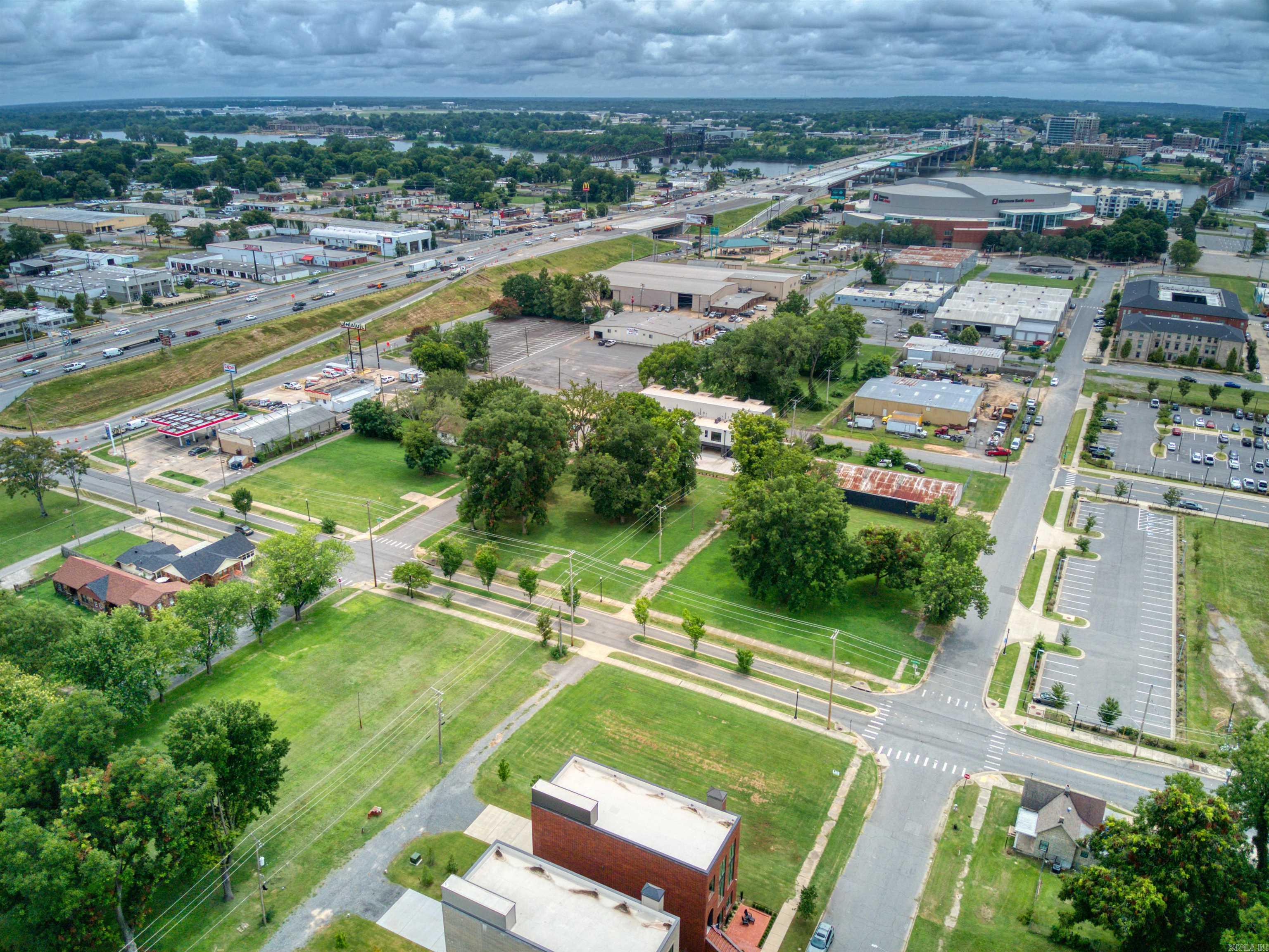 Photo 14 of 17 of N Magnolia Street land