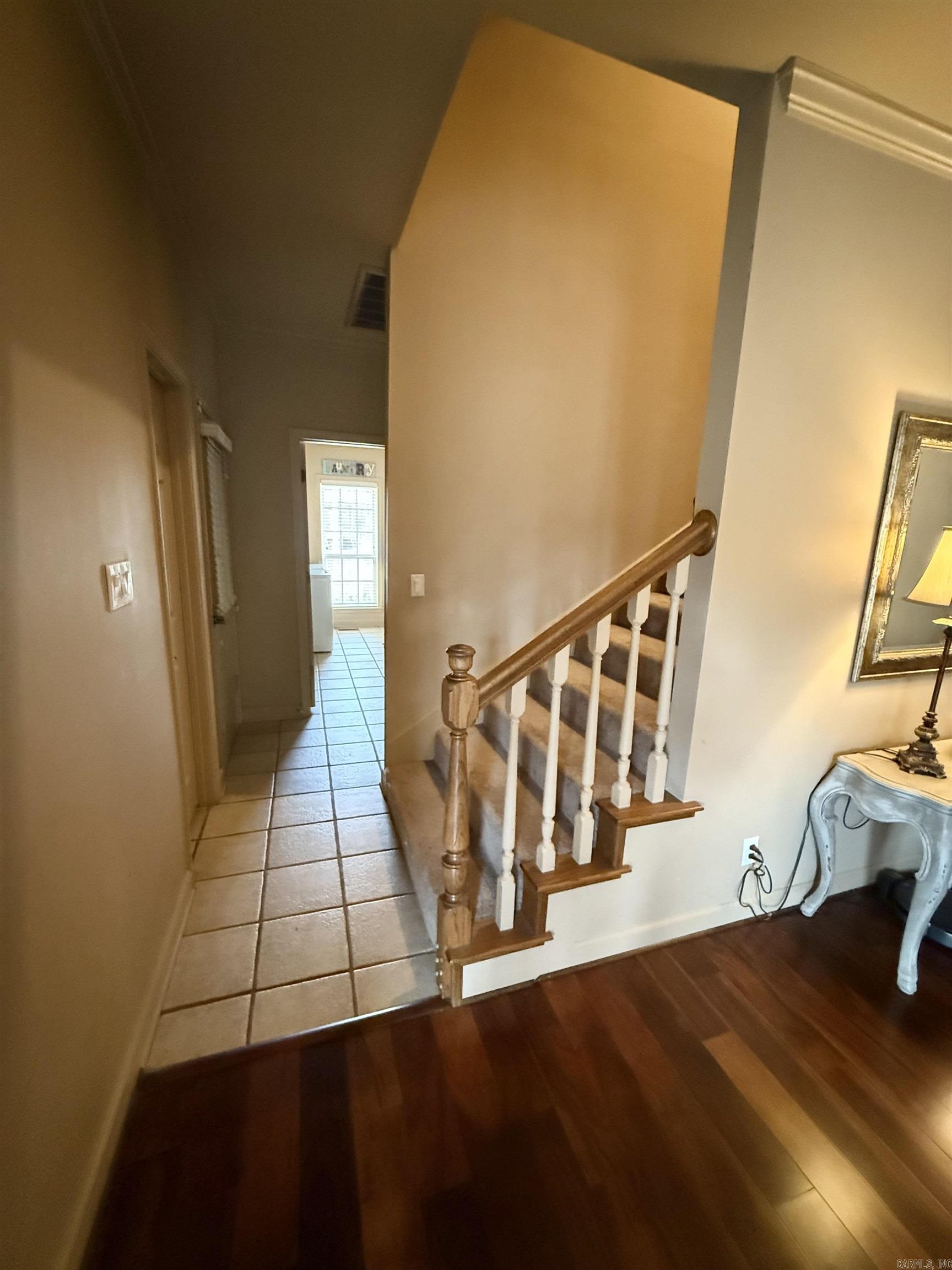COUNTRY CLUB MANOR - Residential