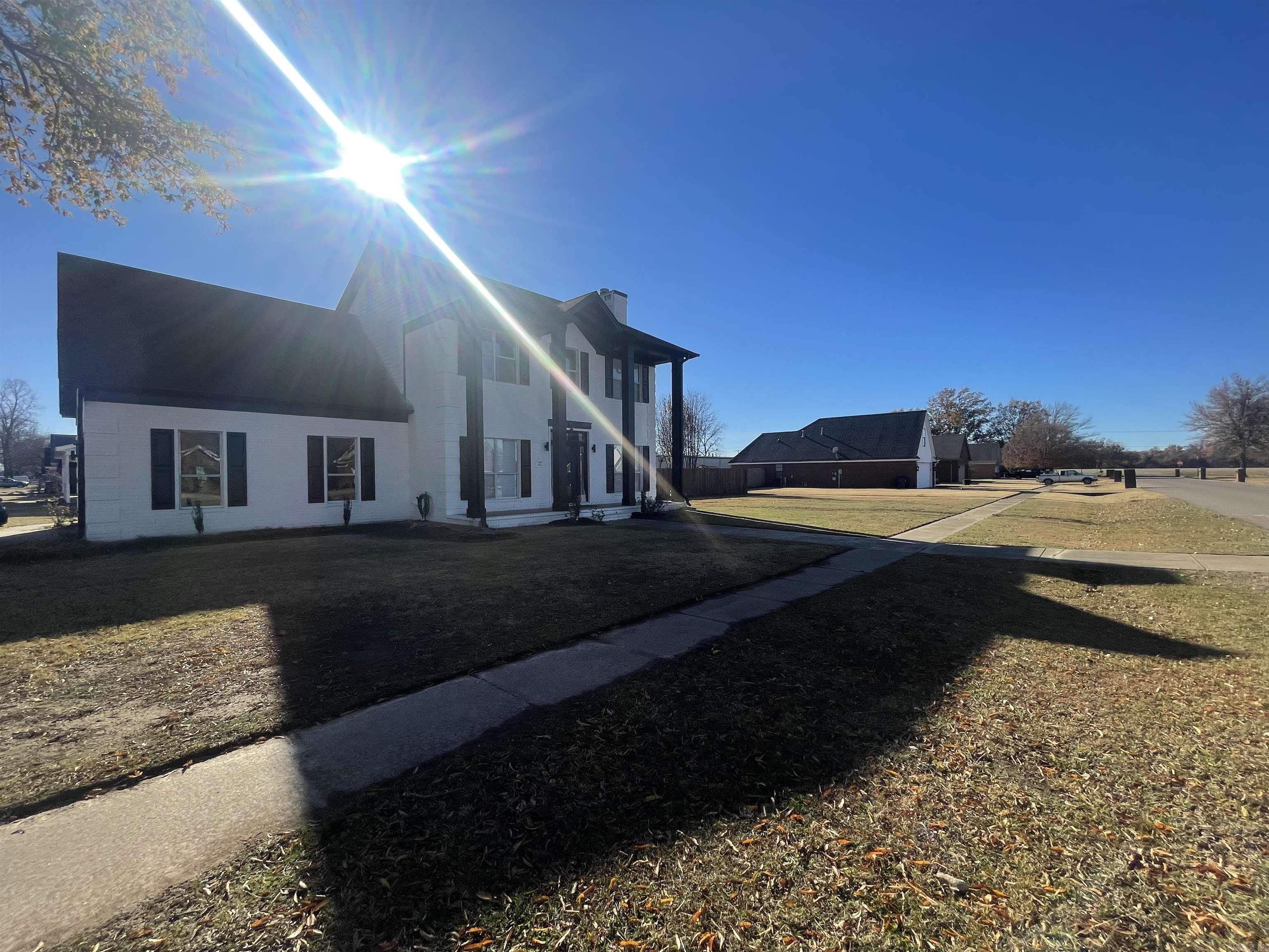 PLEASANT WOODS - Residential