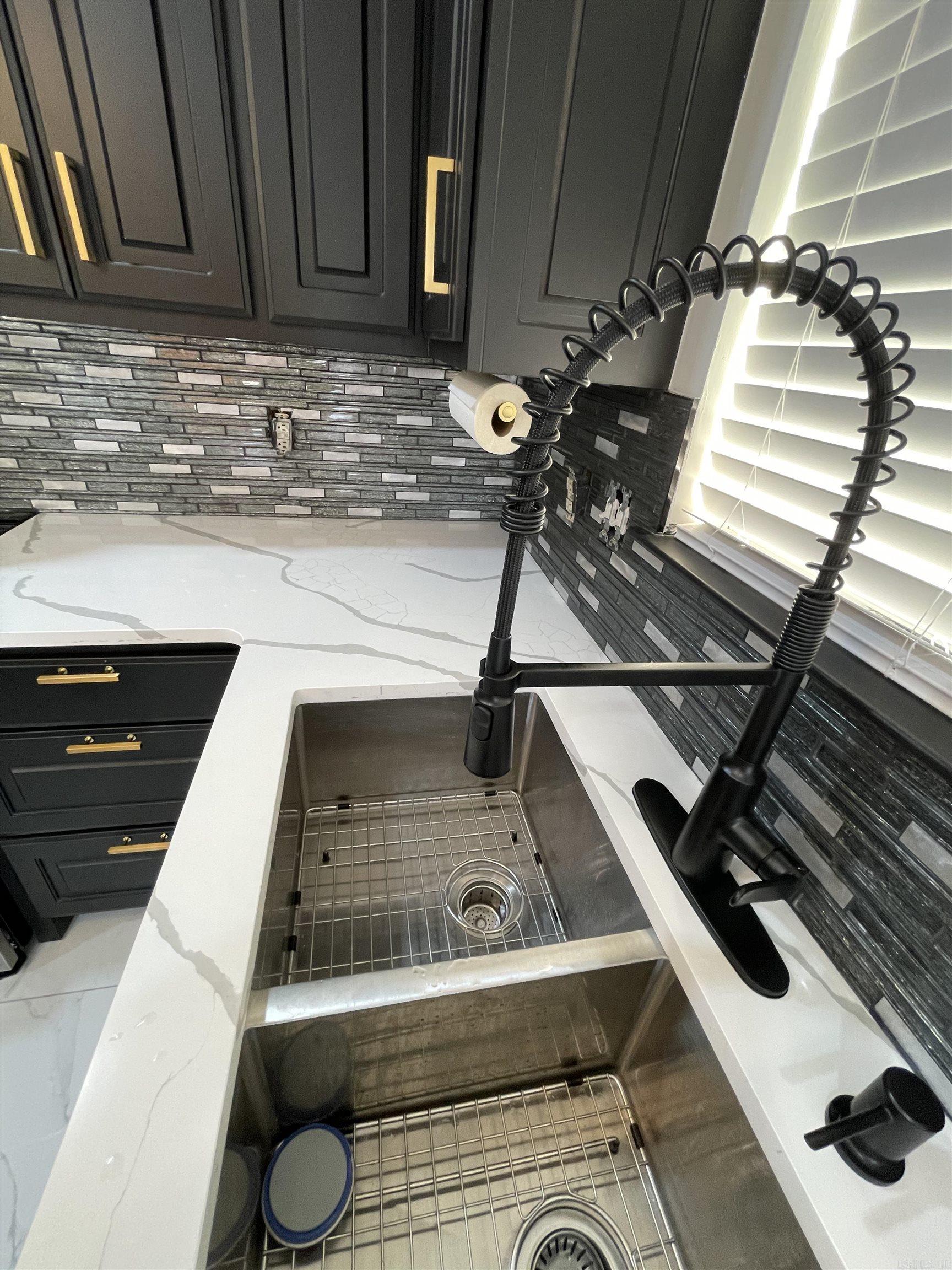 PLEASANT WOODS - Residential