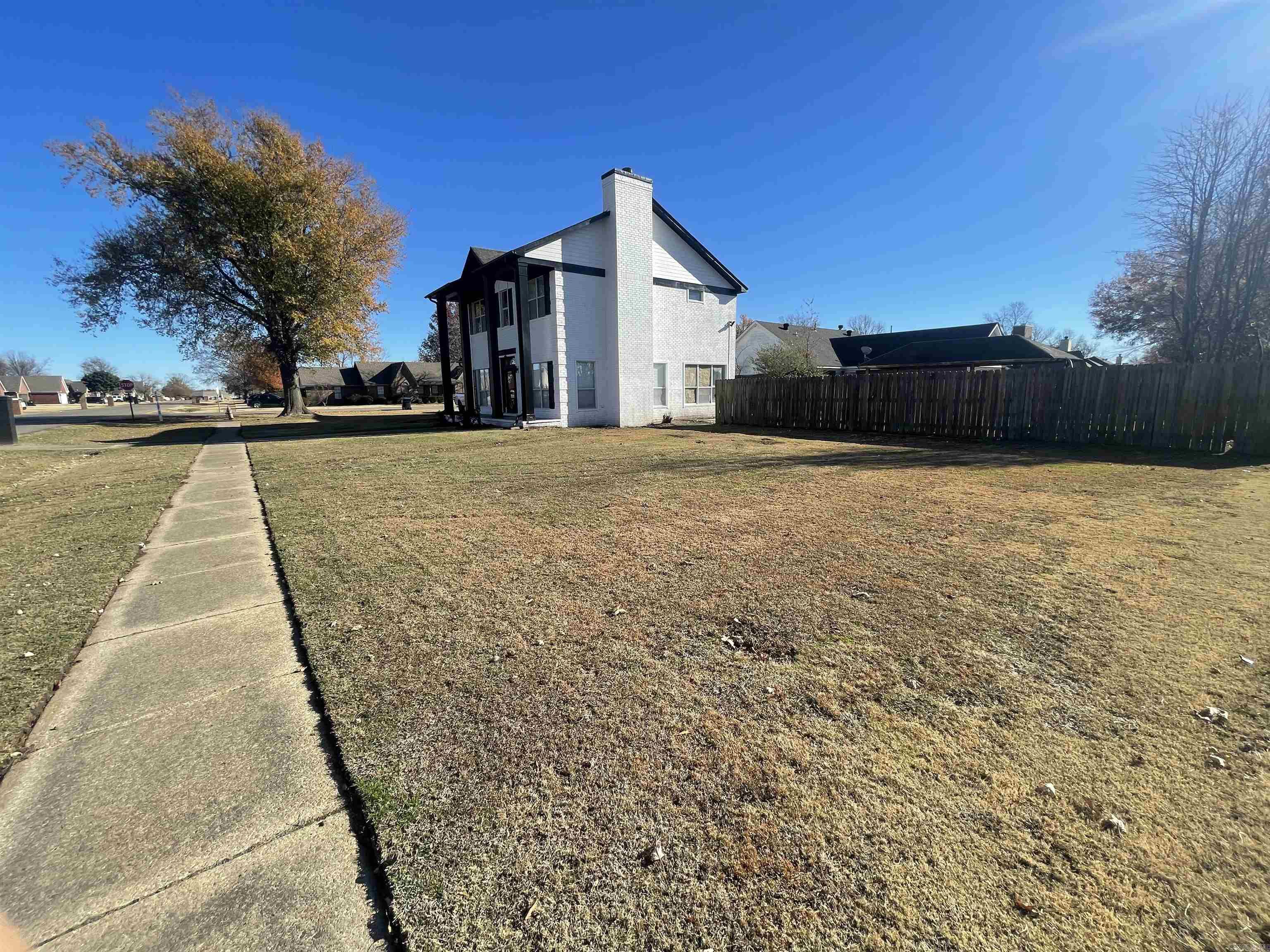 PLEASANT WOODS - Residential