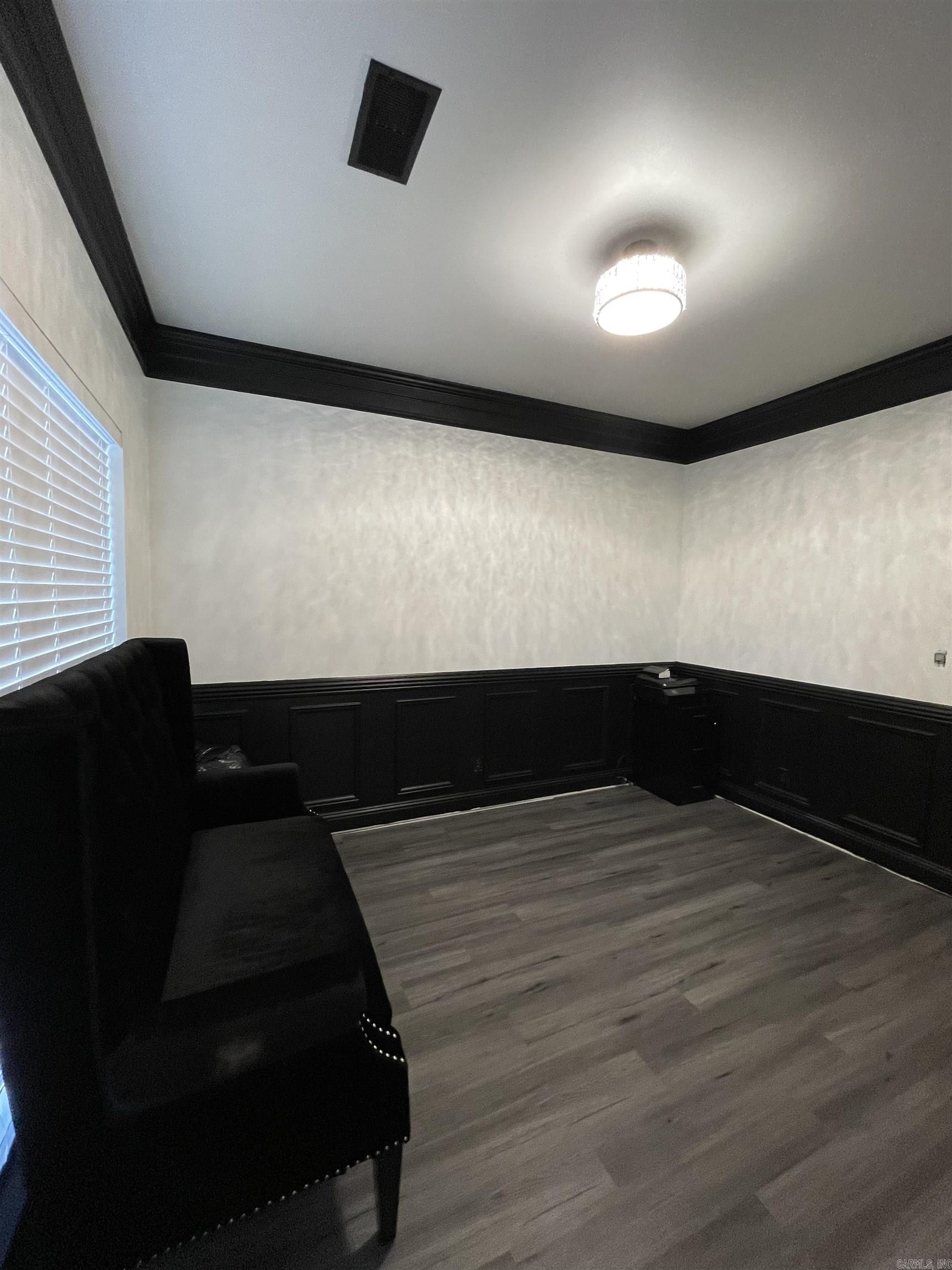 PLEASANT WOODS - Residential