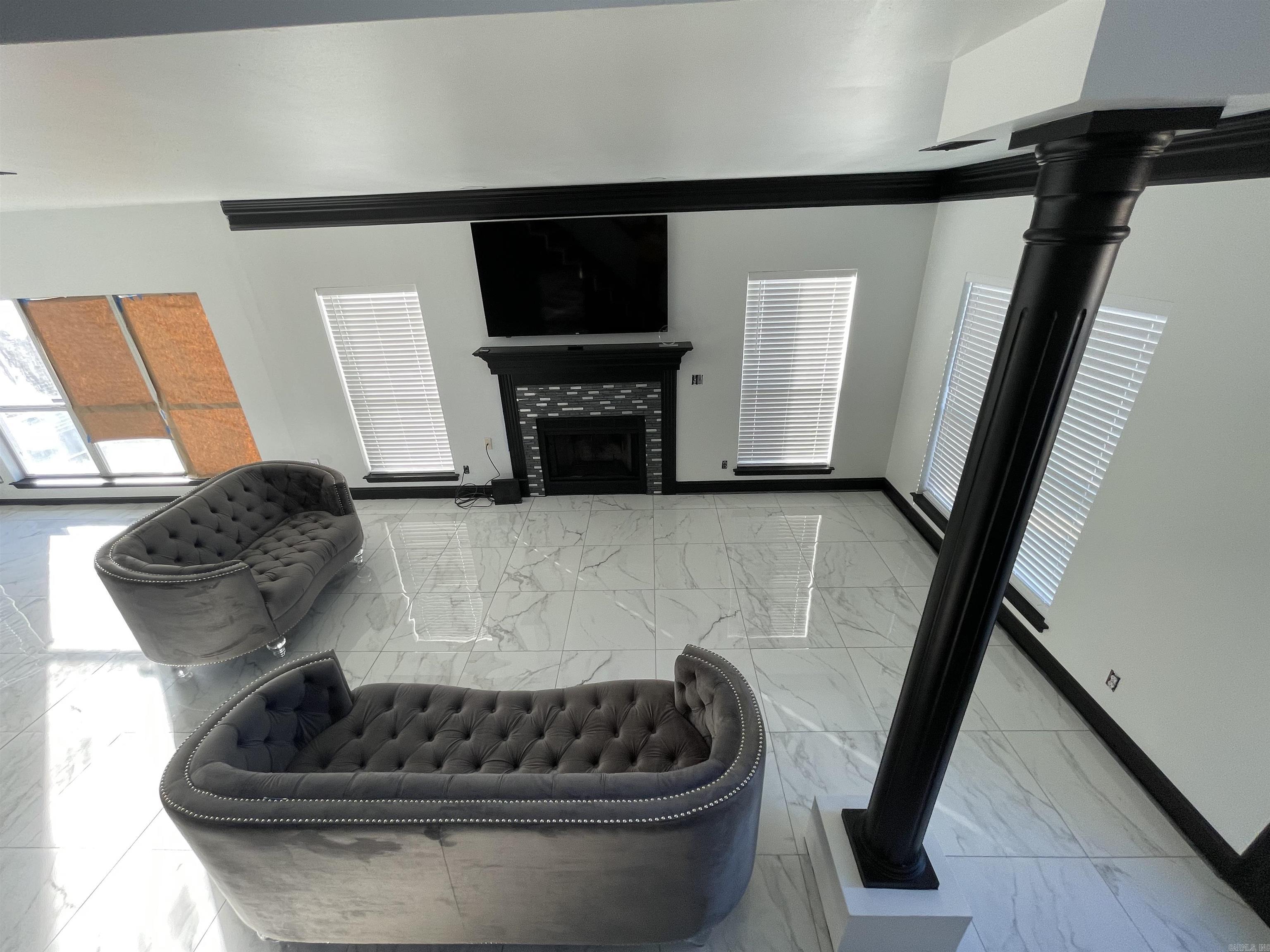 PLEASANT WOODS - Residential