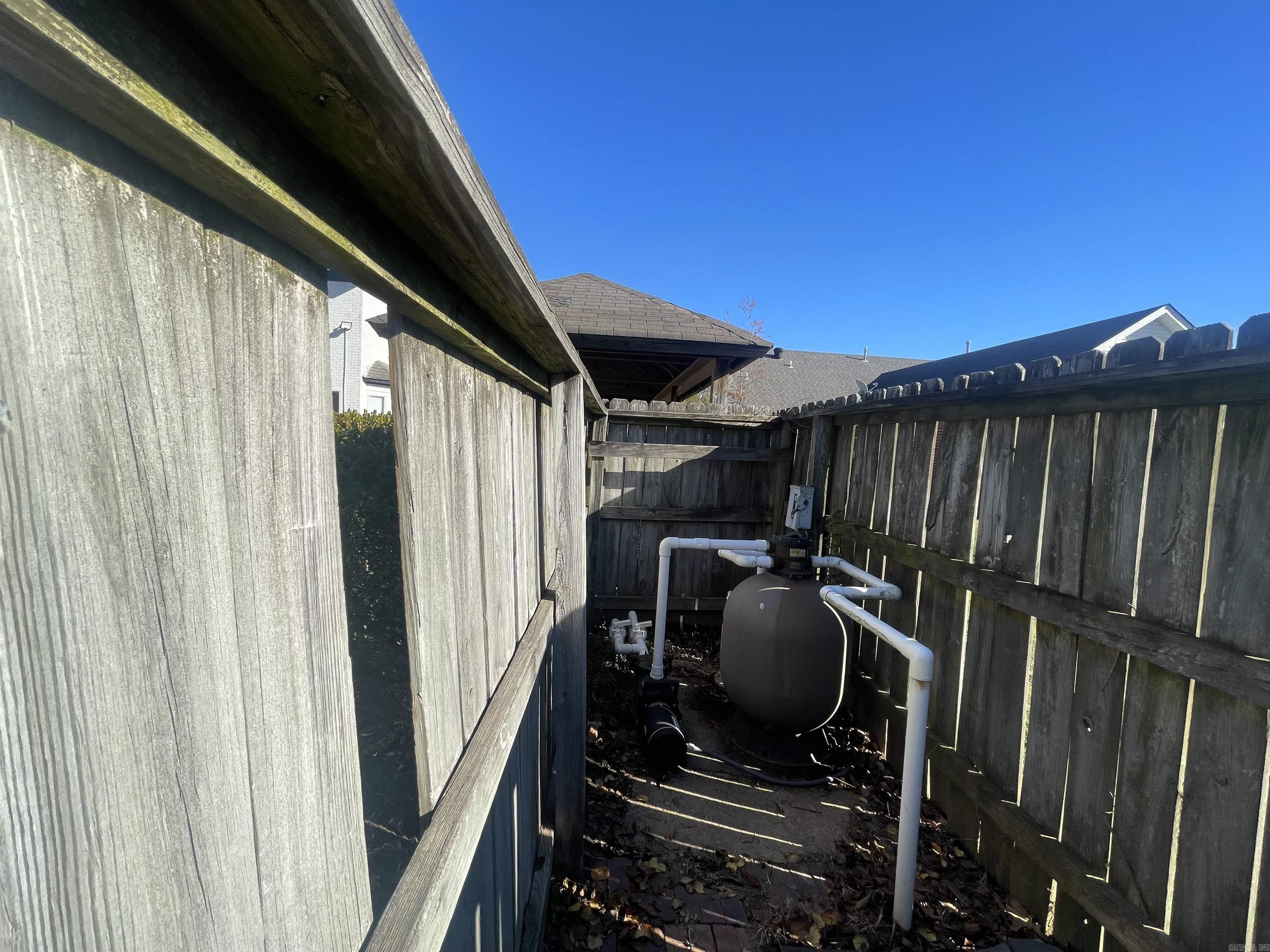 PLEASANT WOODS - Residential