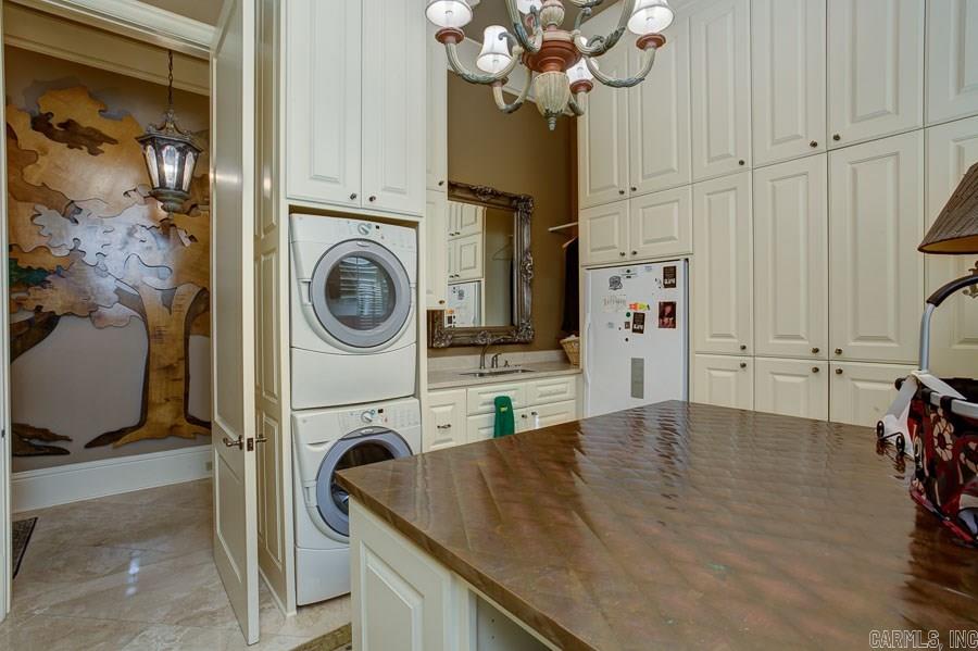 CHENAL VALLEY SOLOGNE CIRCLE - Residential