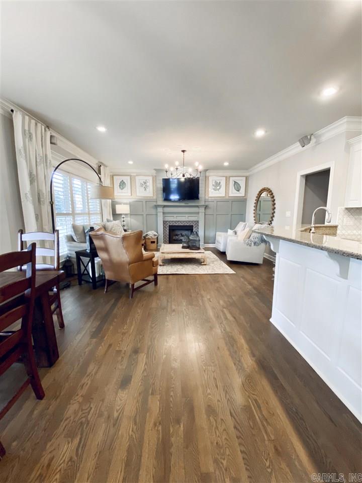 THE VILLAGES OF WELLINGTON - Residential