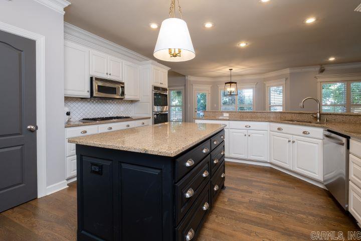 THE VILLAGES OF WELLINGTON - Residential