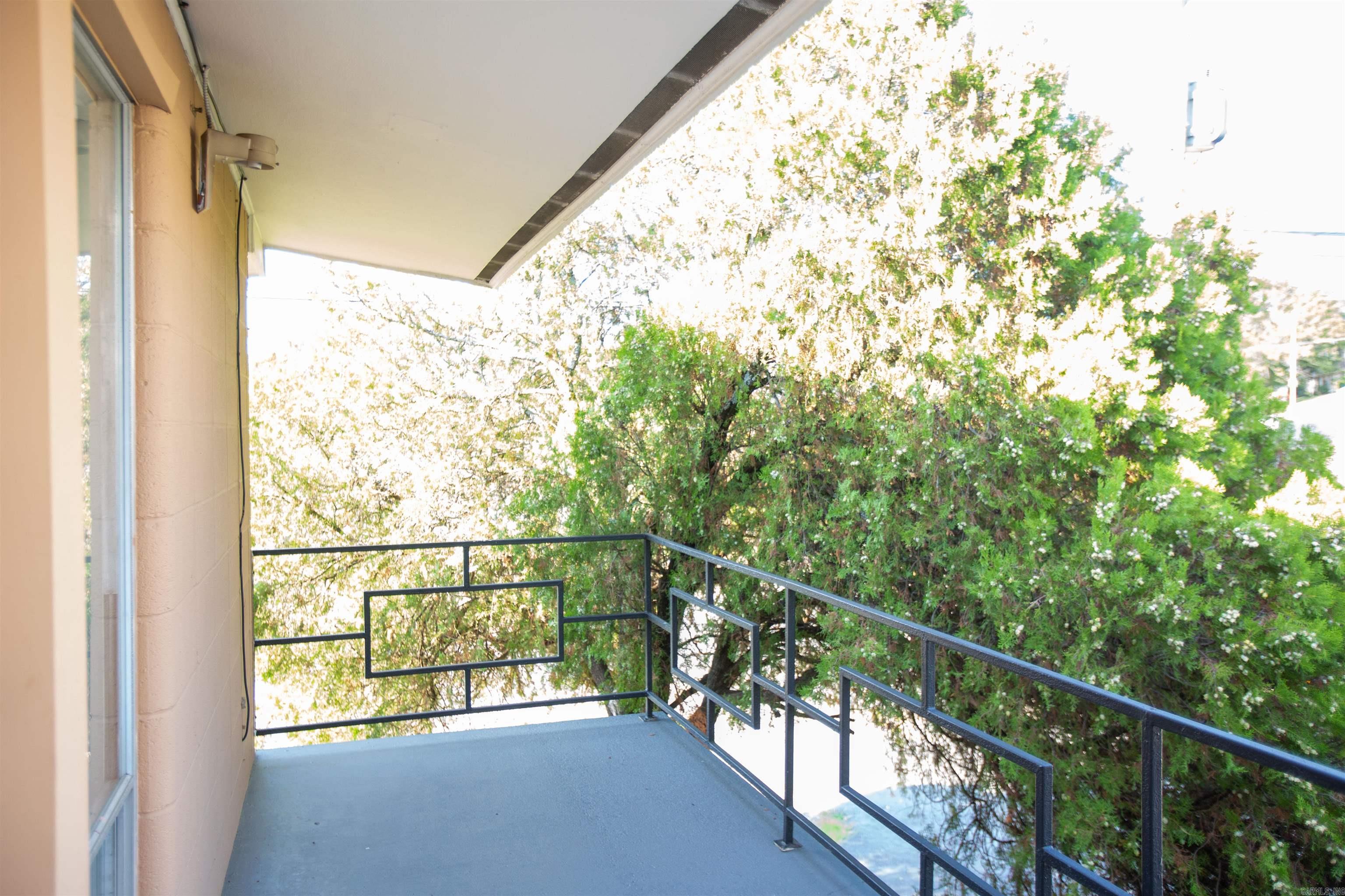 ARROW HEAD MANOR - Residential Lease