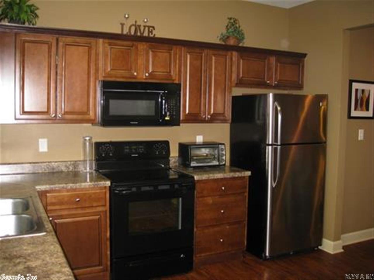 Base Meadows - Residential Lease