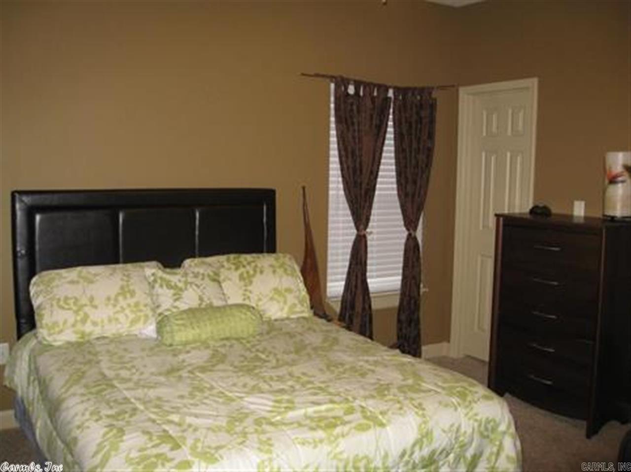 Base Meadows - Residential Lease