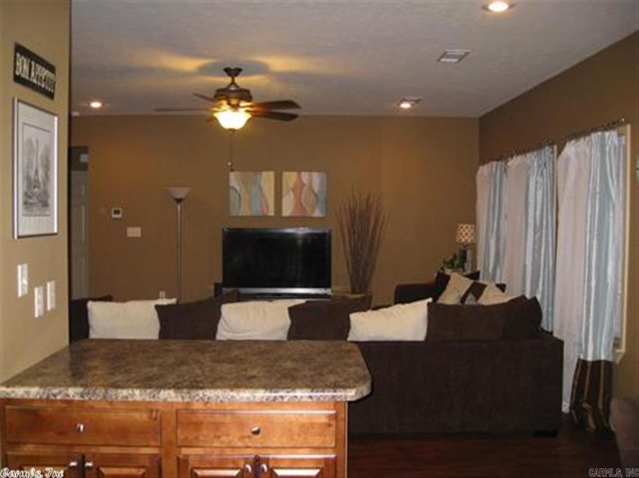 Base Meadows - Residential Lease