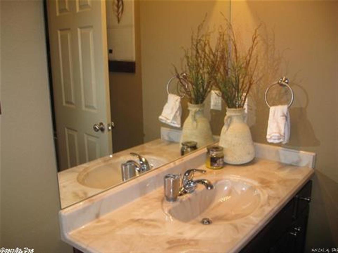 Base Meadows - Residential Lease