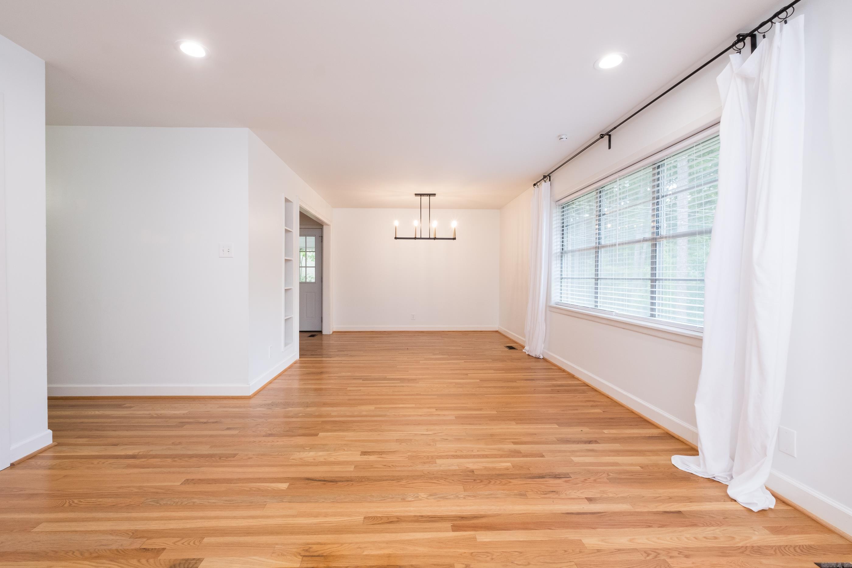 LEAWOOD HEIGHTS - Residential