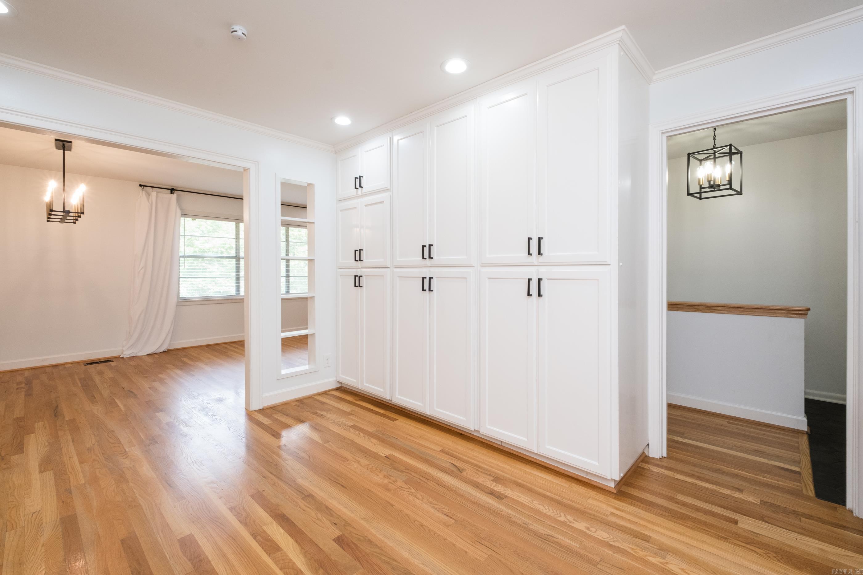 LEAWOOD HEIGHTS - Residential