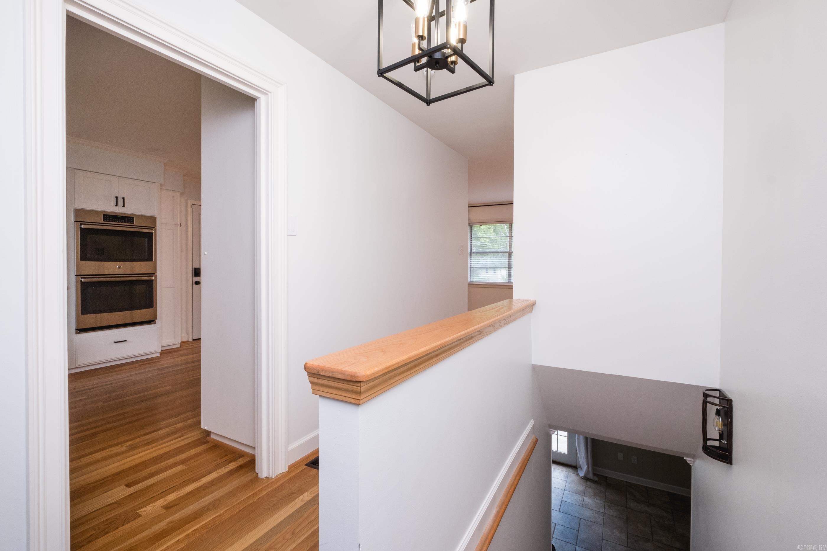 LEAWOOD HEIGHTS - Residential