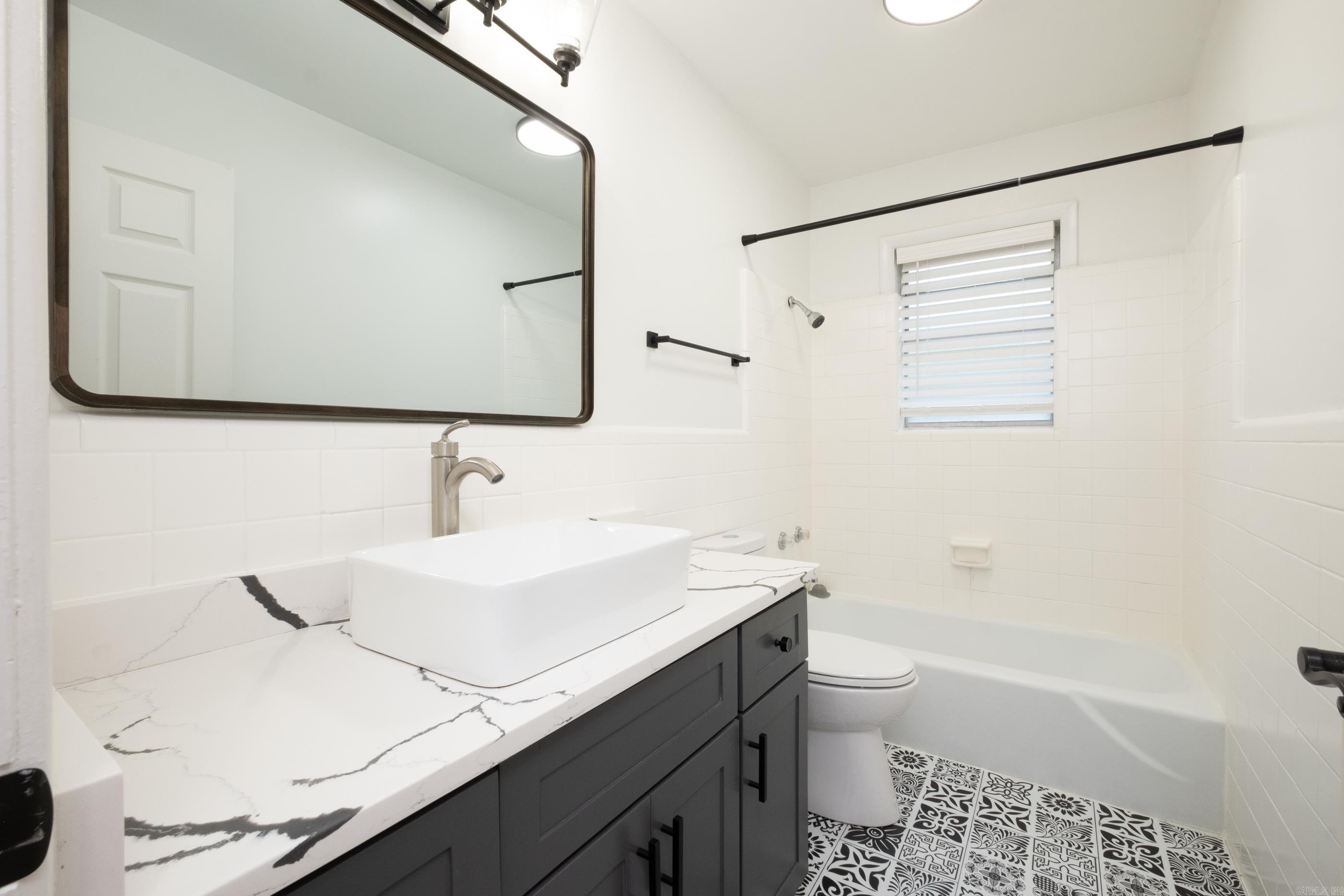 LEAWOOD HEIGHTS - Residential