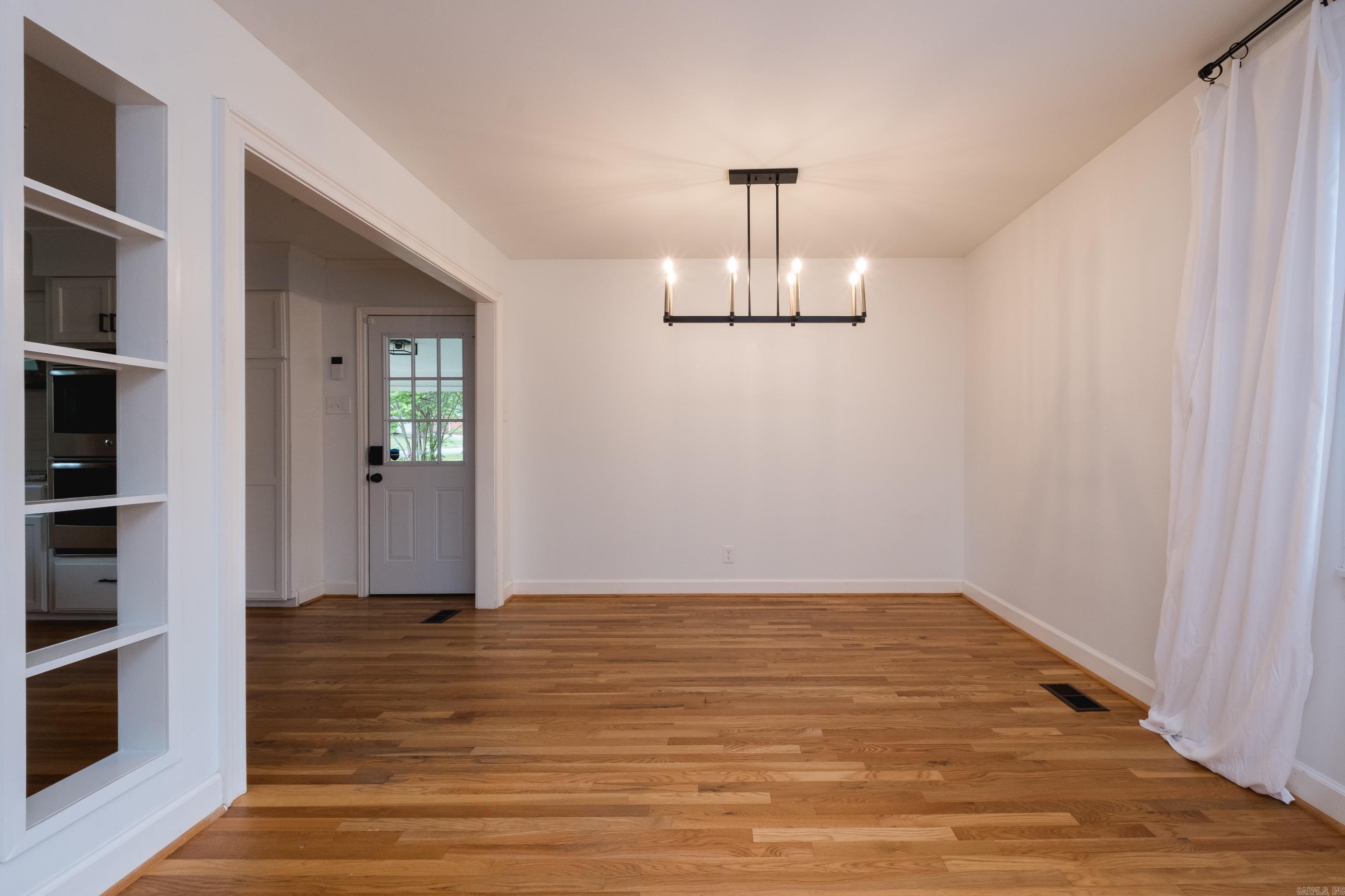 LEAWOOD HEIGHTS - Residential