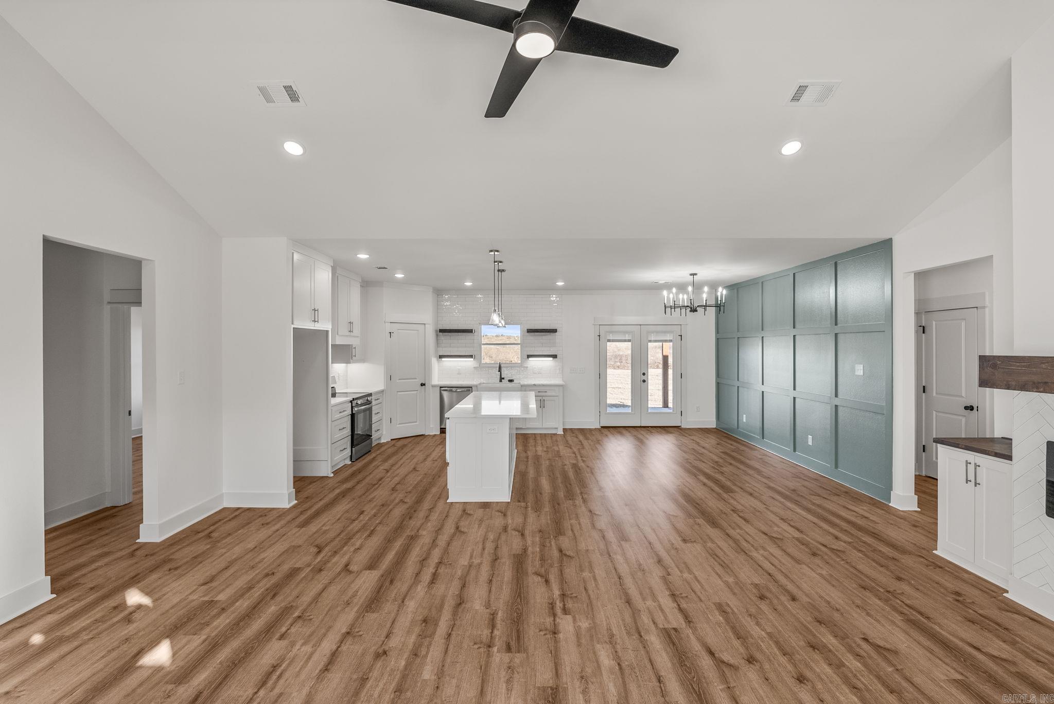 HIDDEN VALLEY ESTATES - Residential