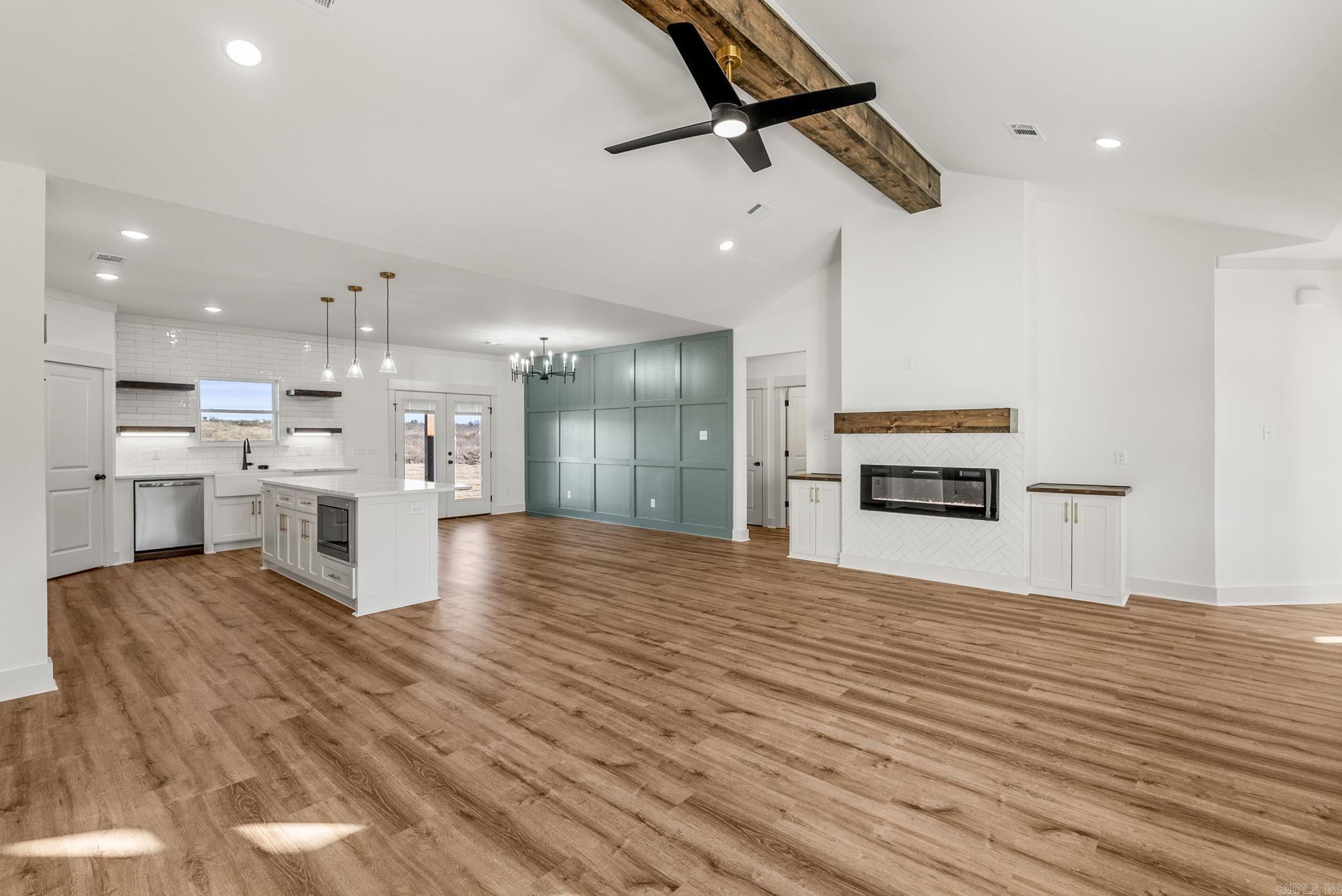 HIDDEN VALLEY ESTATES - Residential